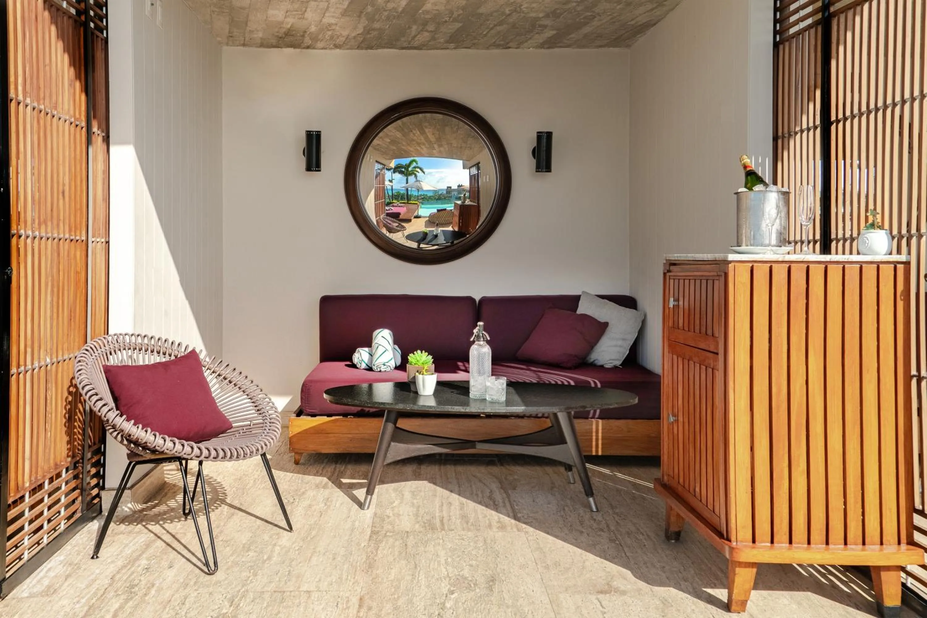 Restaurant/places to eat in Thompson Playa Del Carmen Main House, by Hyatt