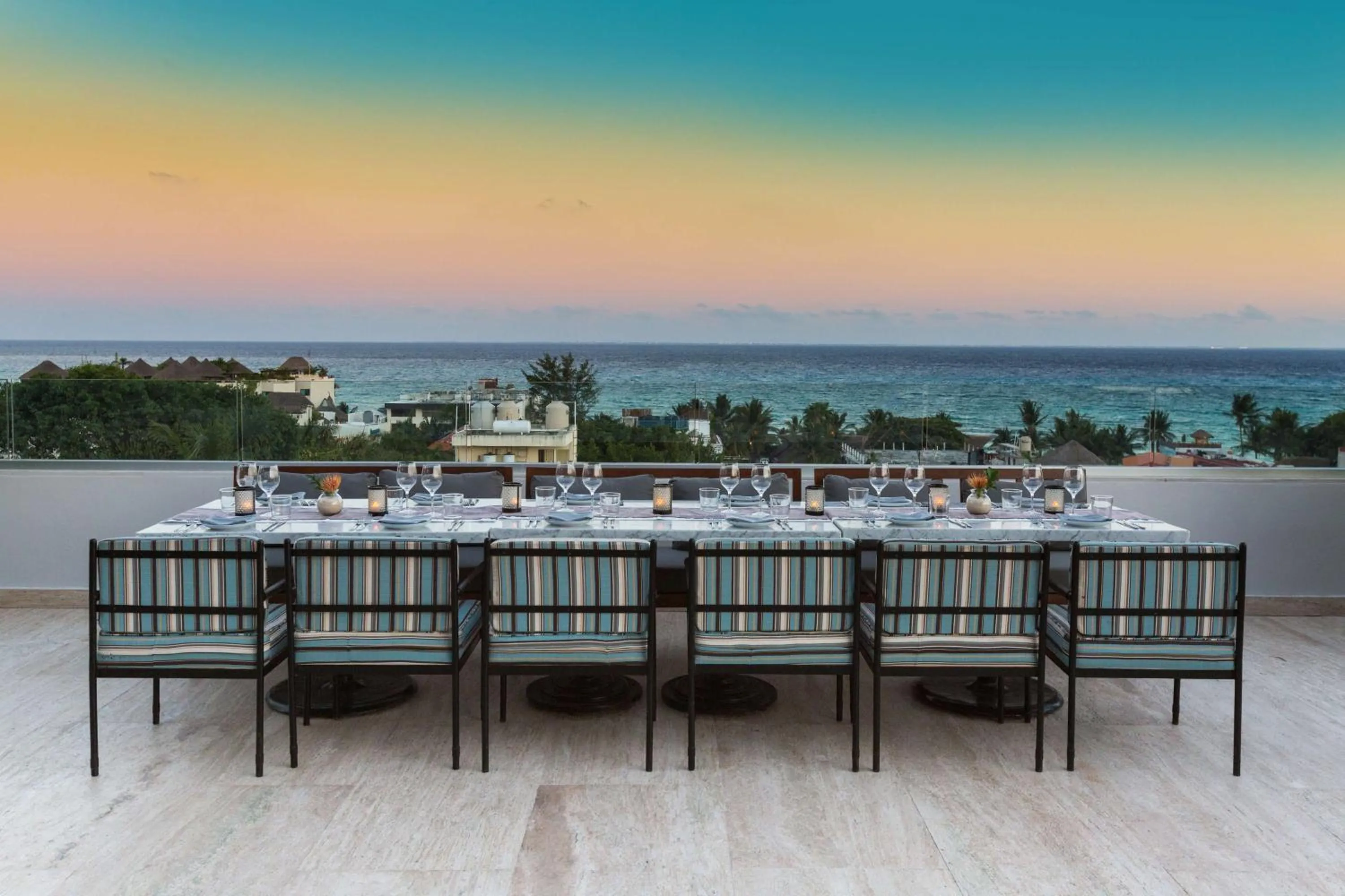 Restaurant/places to eat in Thompson Playa Del Carmen Main House, by Hyatt