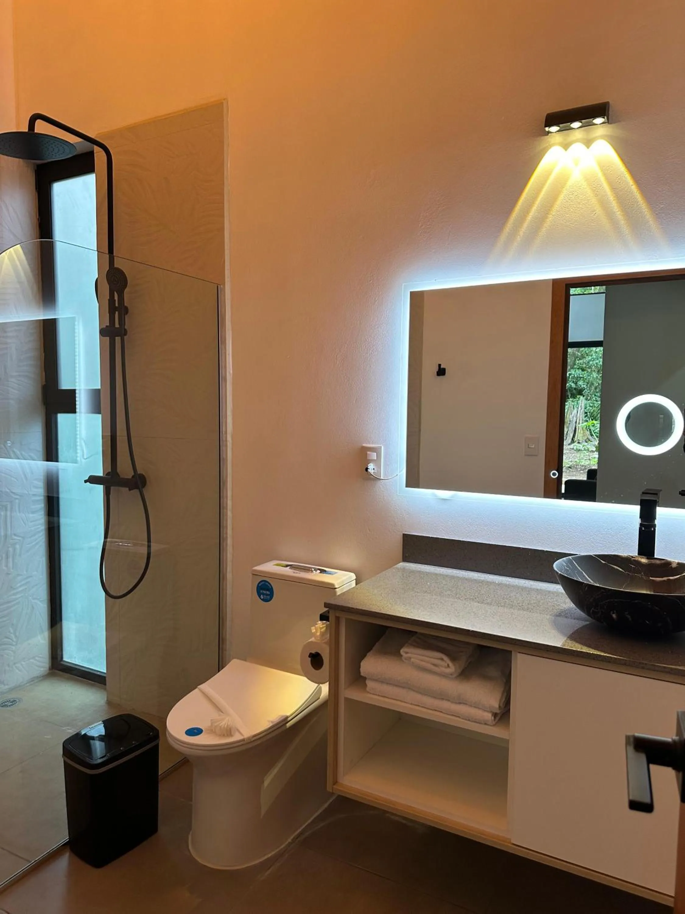 Bathroom in Cala Lodge