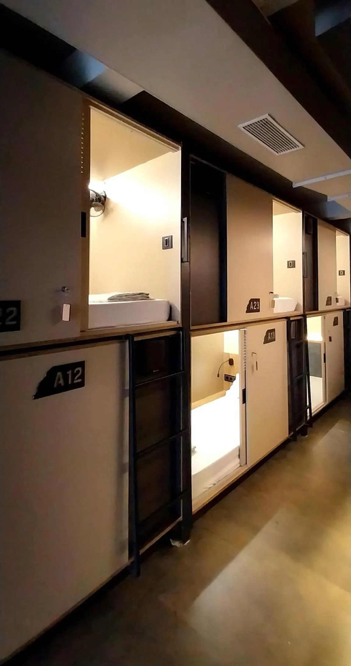 Bedroom in C2 Pods