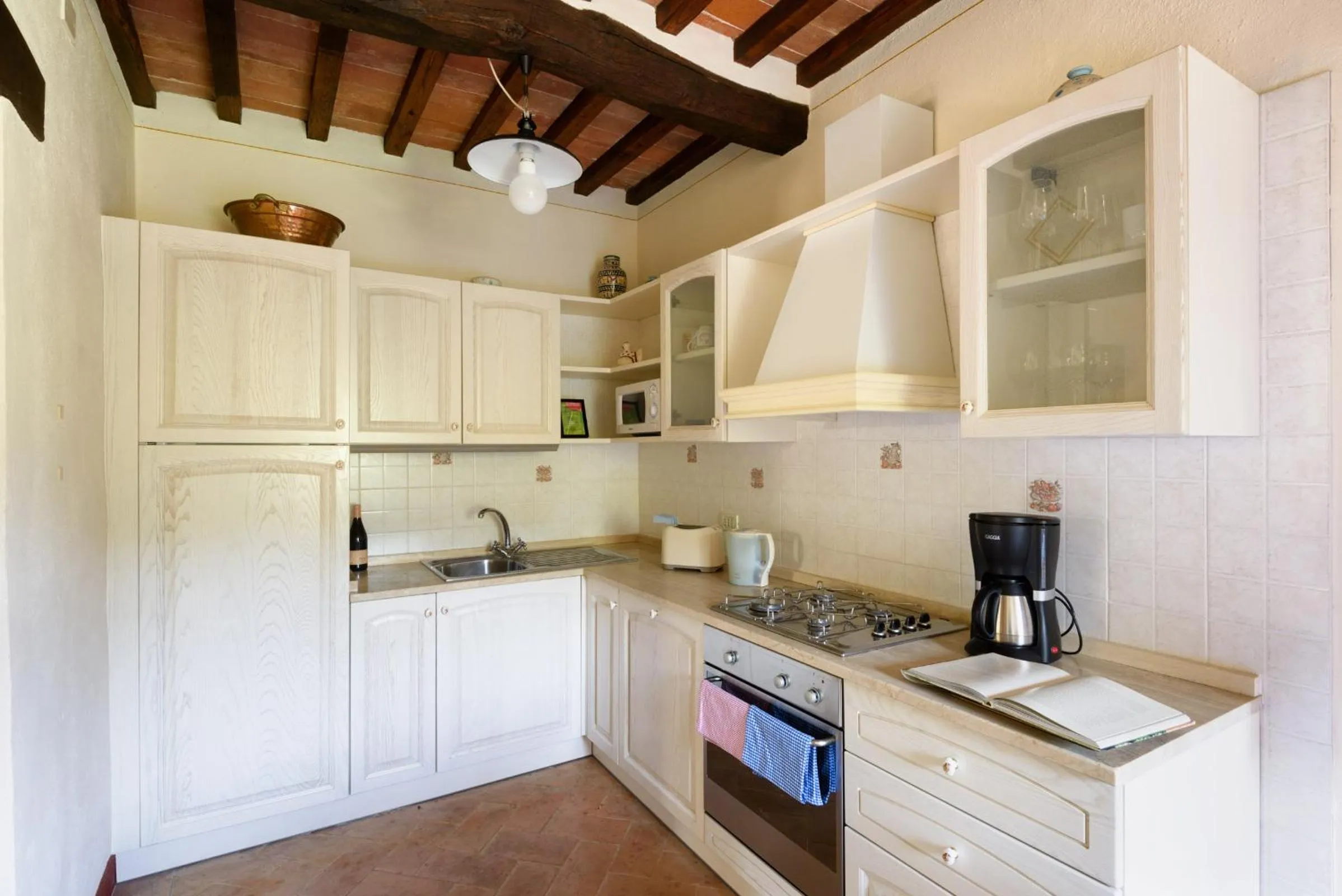 Kitchen or kitchenette in Casa Portagioia