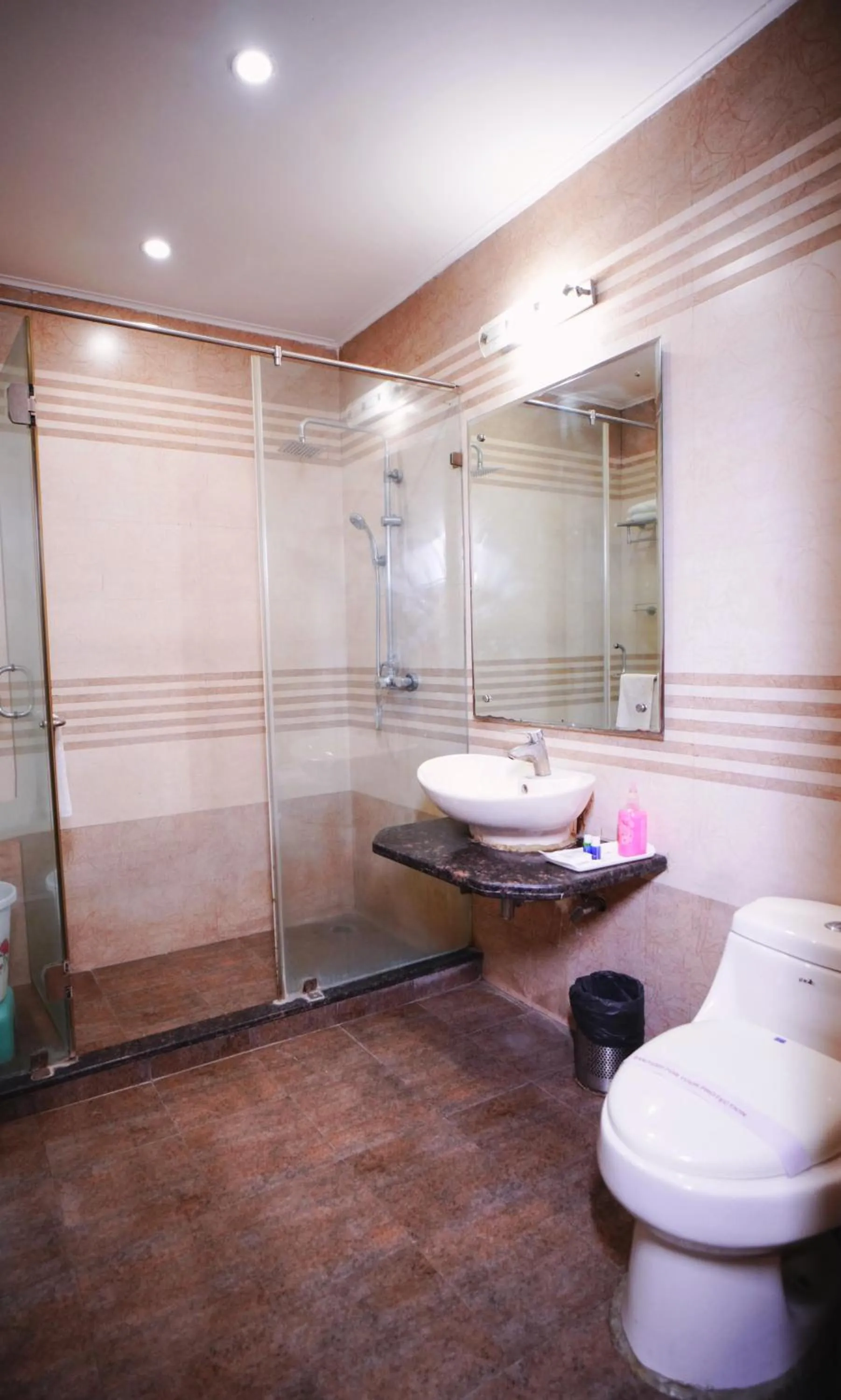 Hari's Court Inns & Hotels