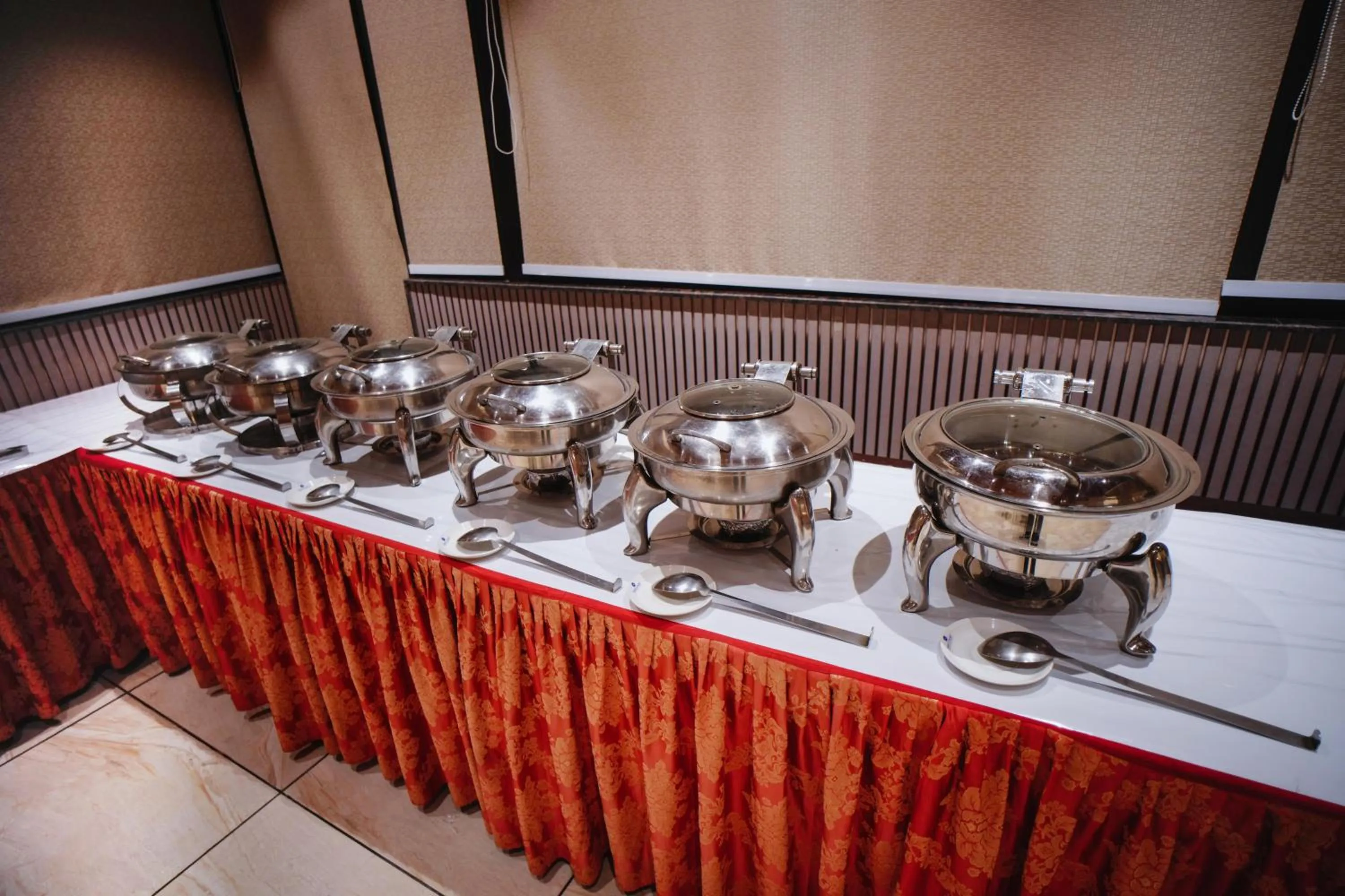 Hari's Court Inns & Hotels