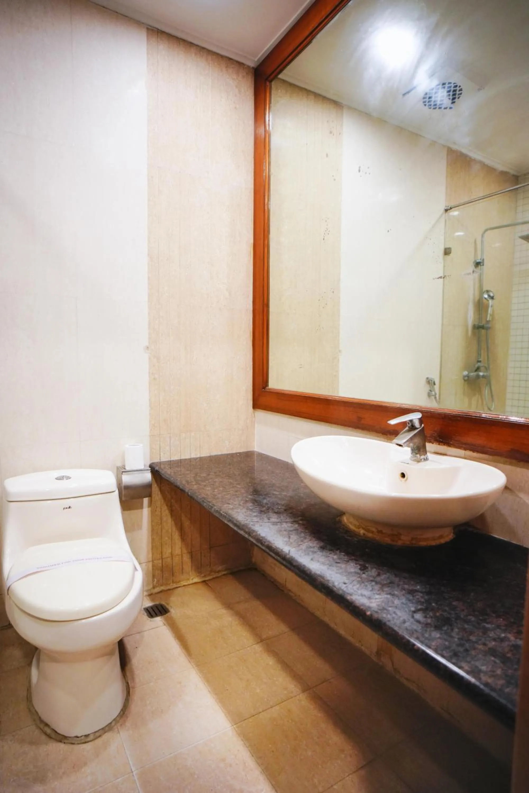 Hari's Court Inns & Hotels