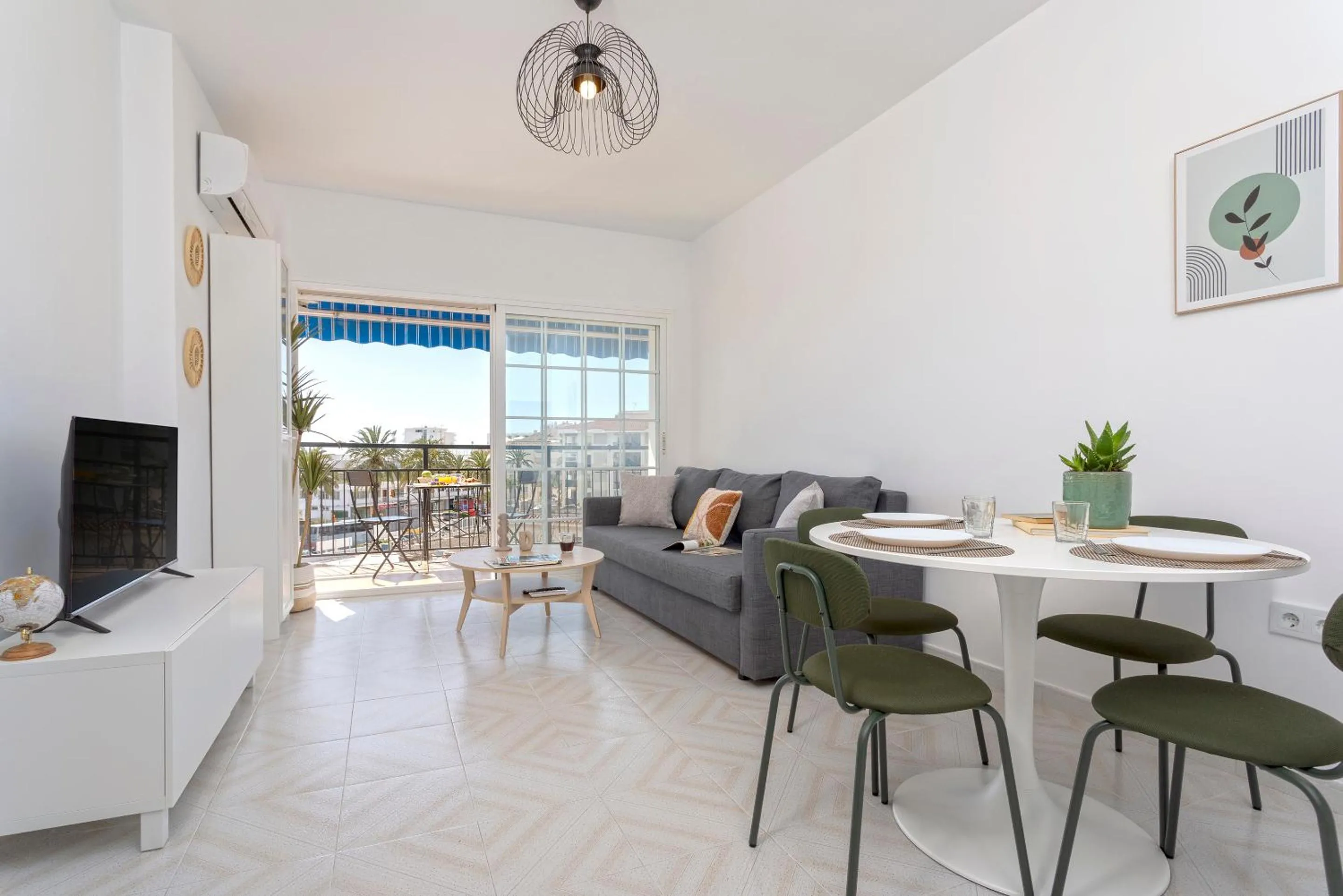 TV and multimedia in Sunstay Cozy Flat I Benalmadena Costa