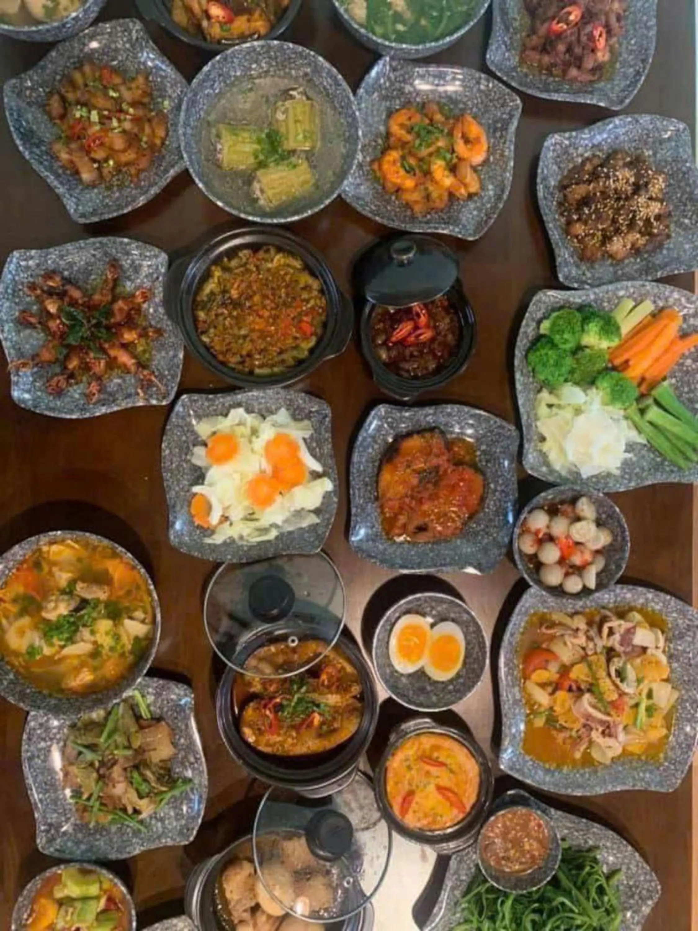 Food and drinks in Bong House Homestay