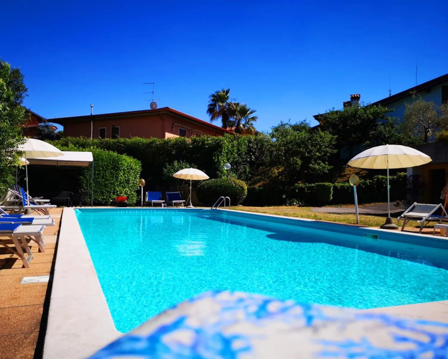 Swimming pool in Albergo B&B Tenesi