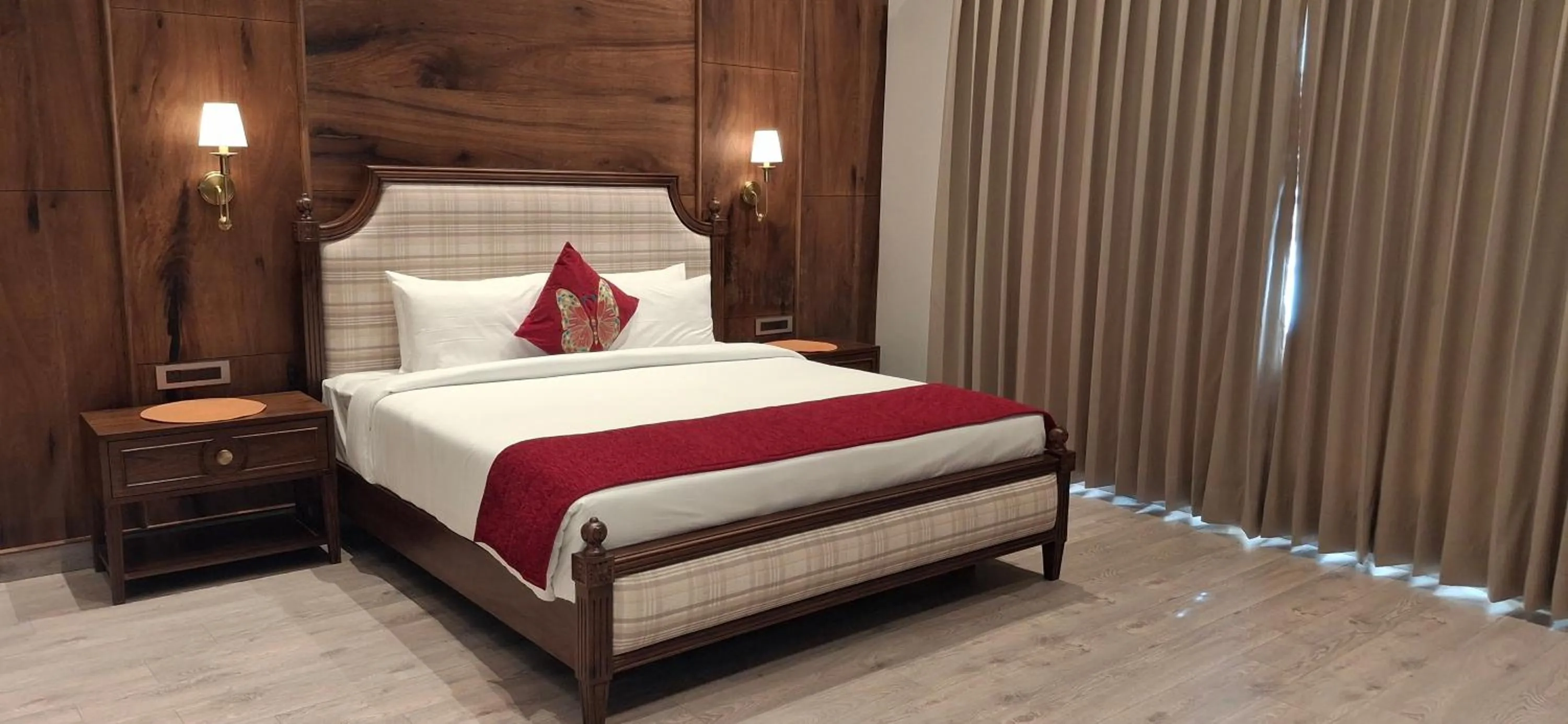 Double Room with Mountain View in Rosastays Aarnalaya