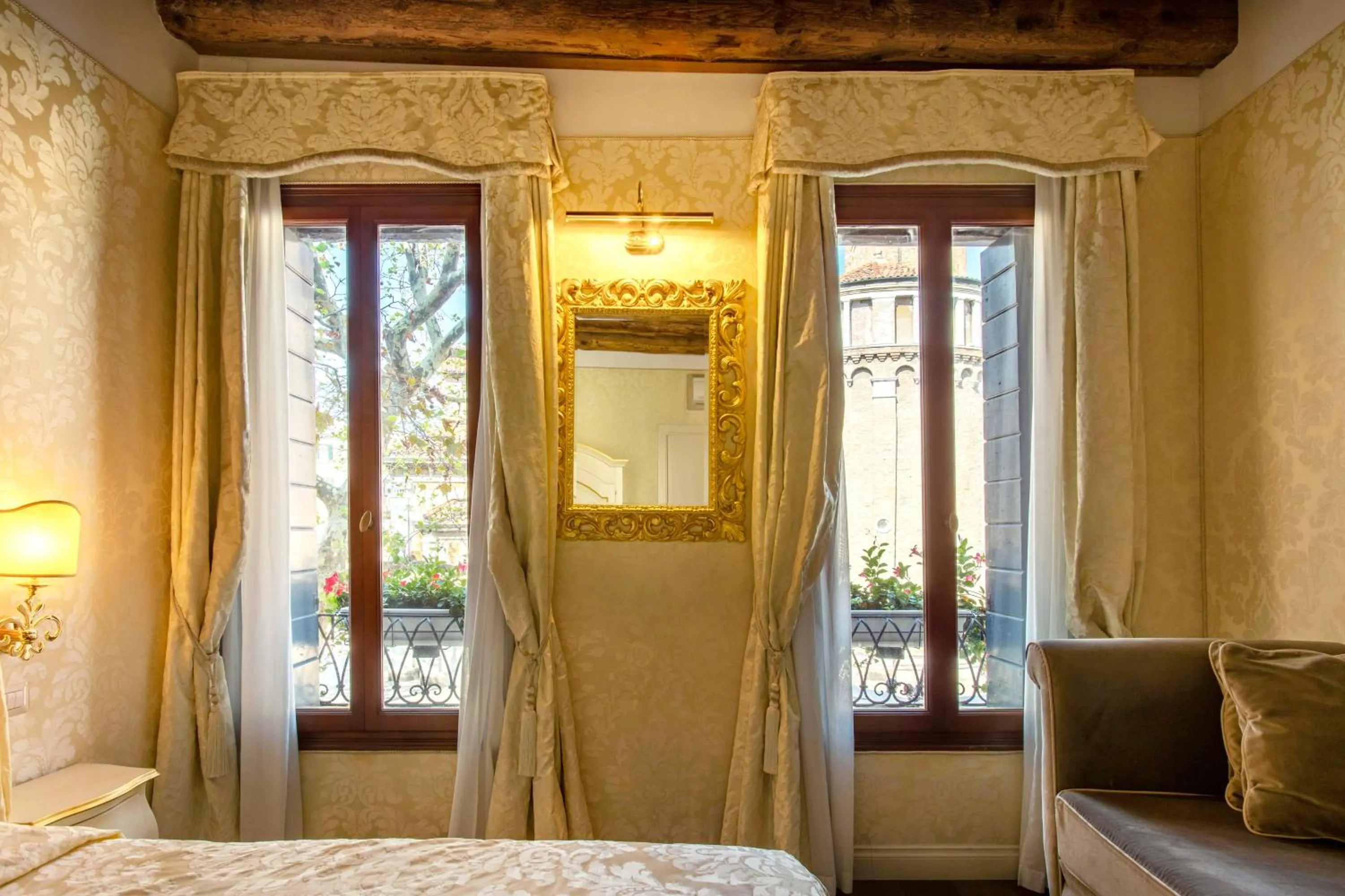 Photo of the whole room, Bed in B&B Patatina