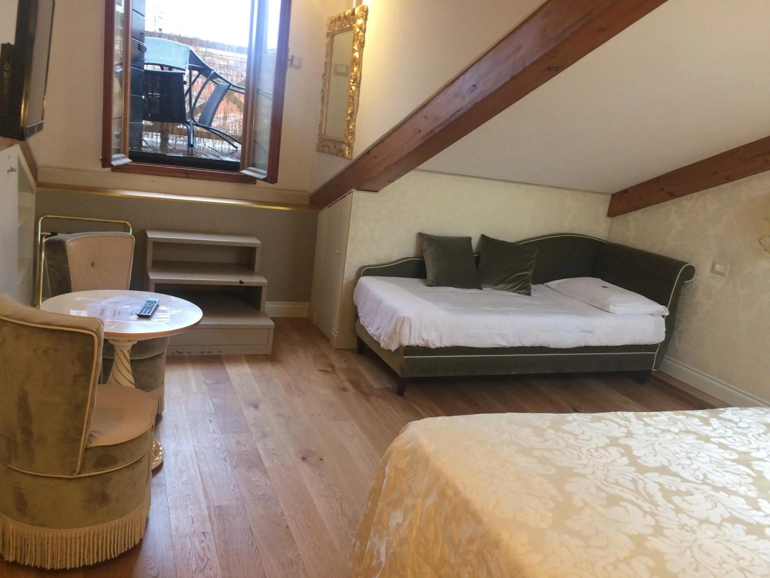 Photo of the whole room, Bed in B&B Patatina