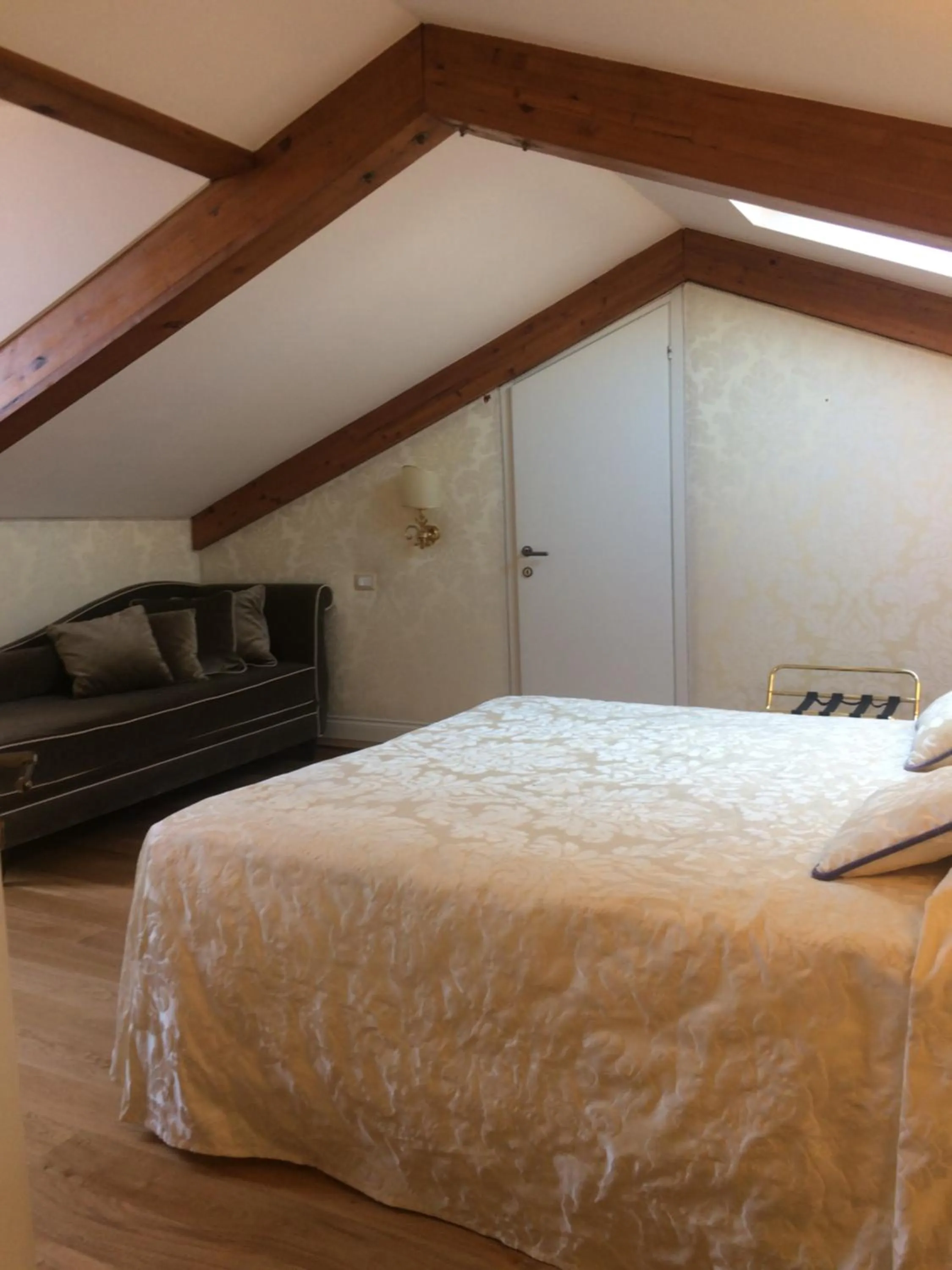 Photo of the whole room, Bed in B&B Patatina