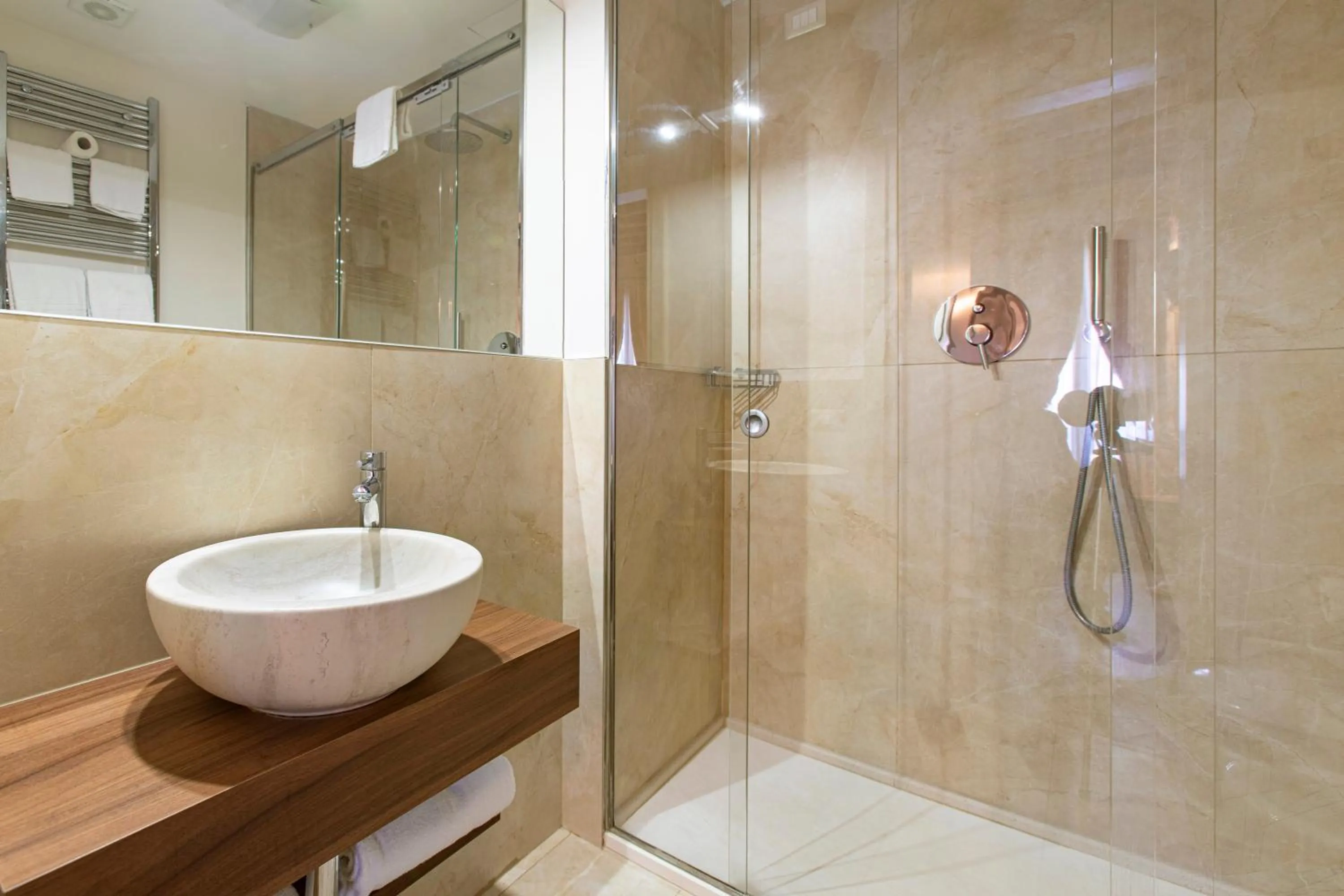 Bathroom in B&B Patatina