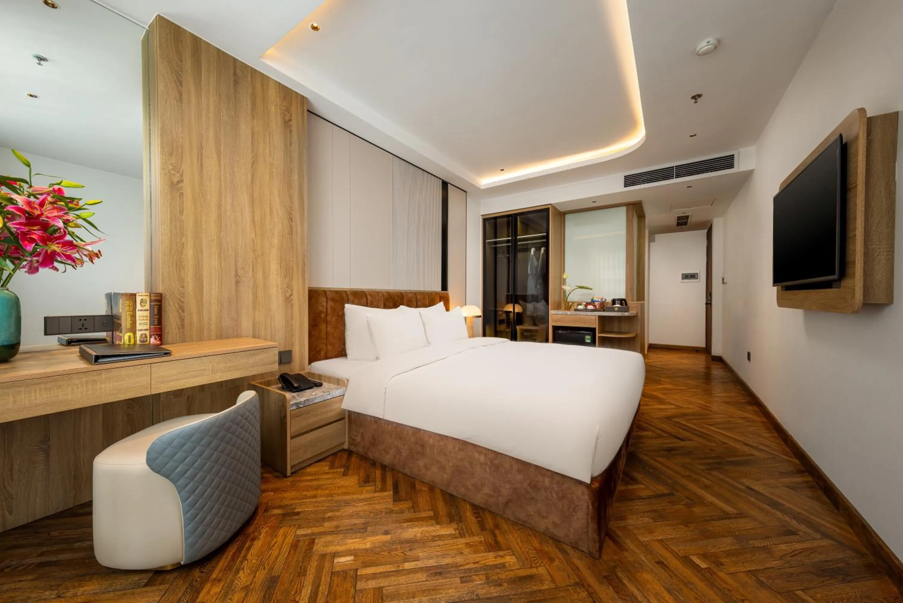 Communal lounge/ TV room, Bed in H Hôtel L'Art Hanoi