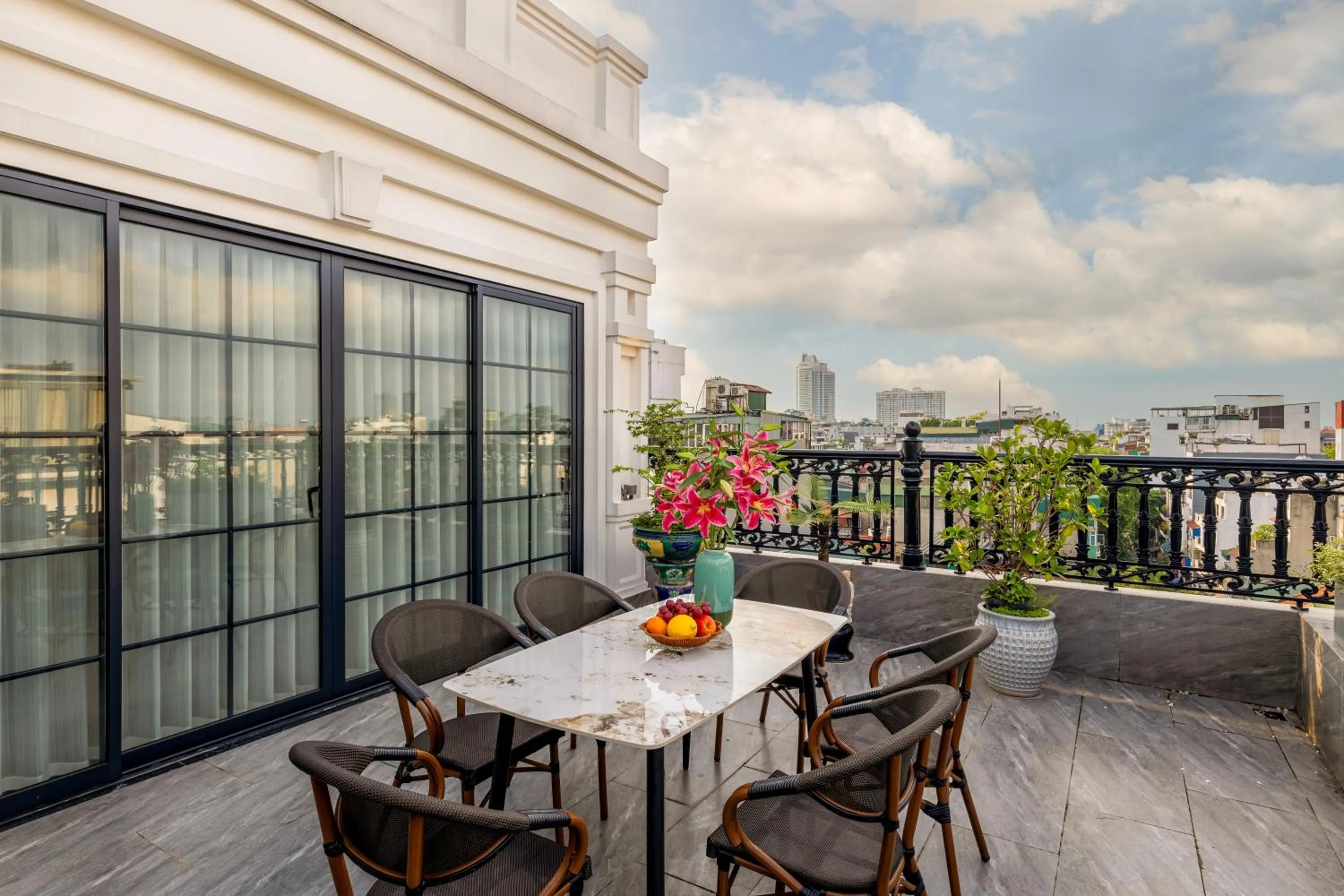 Day in H Hôtel L'Art Hanoi