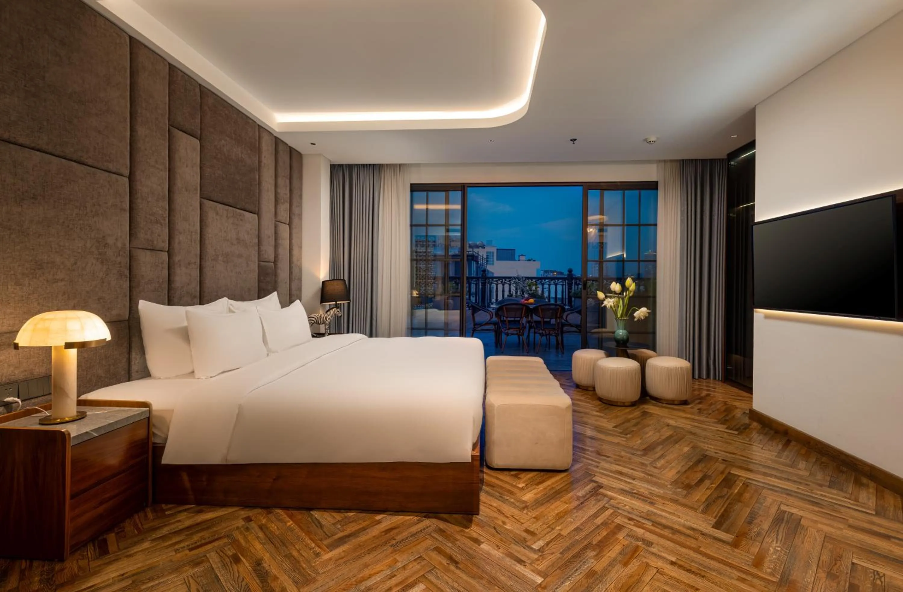 Bed in H Hôtel L'Art Hanoi