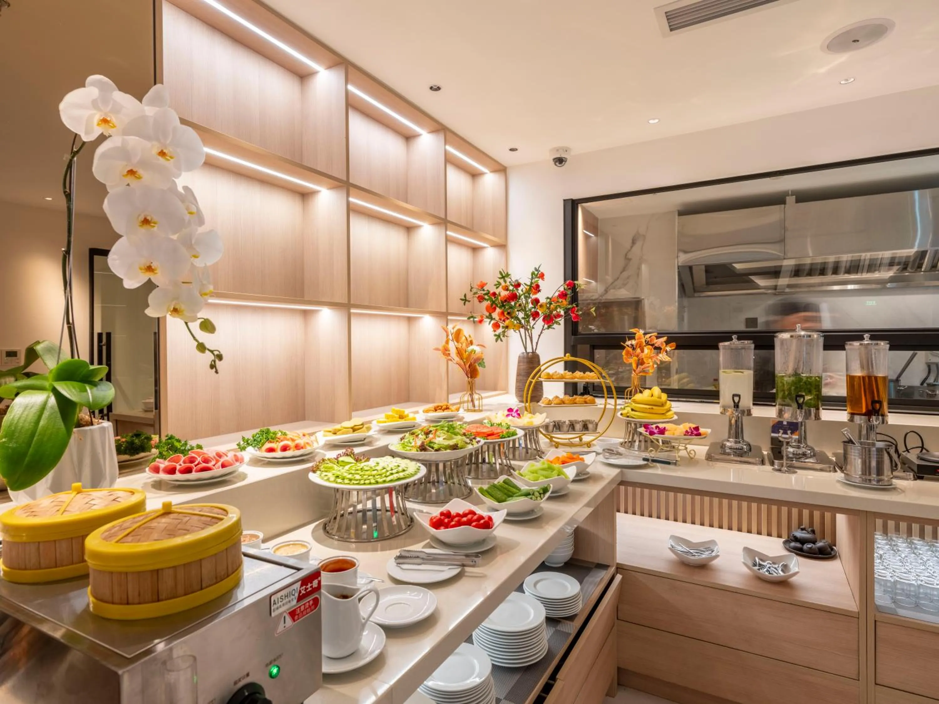 Kitchen or kitchenette in H Hôtel L'Art Hanoi