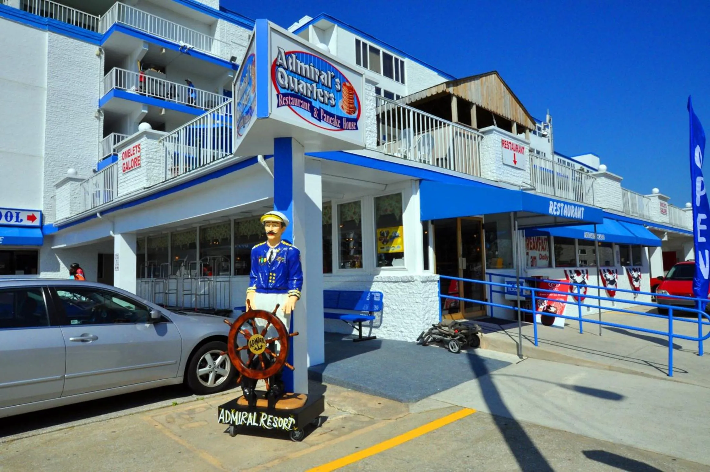 Property building in Admiral Resort Motel