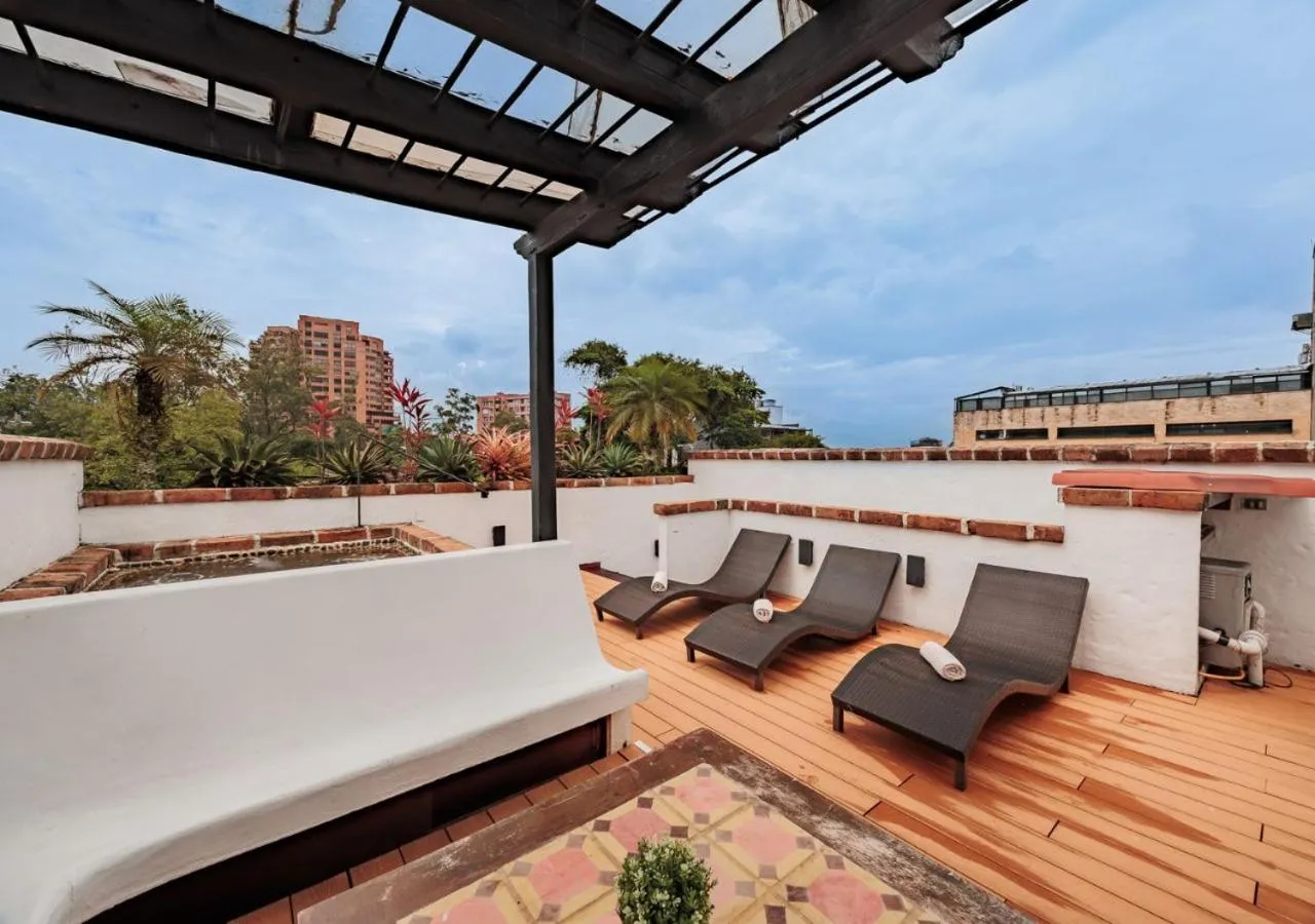 Day in Casa Del Reloj