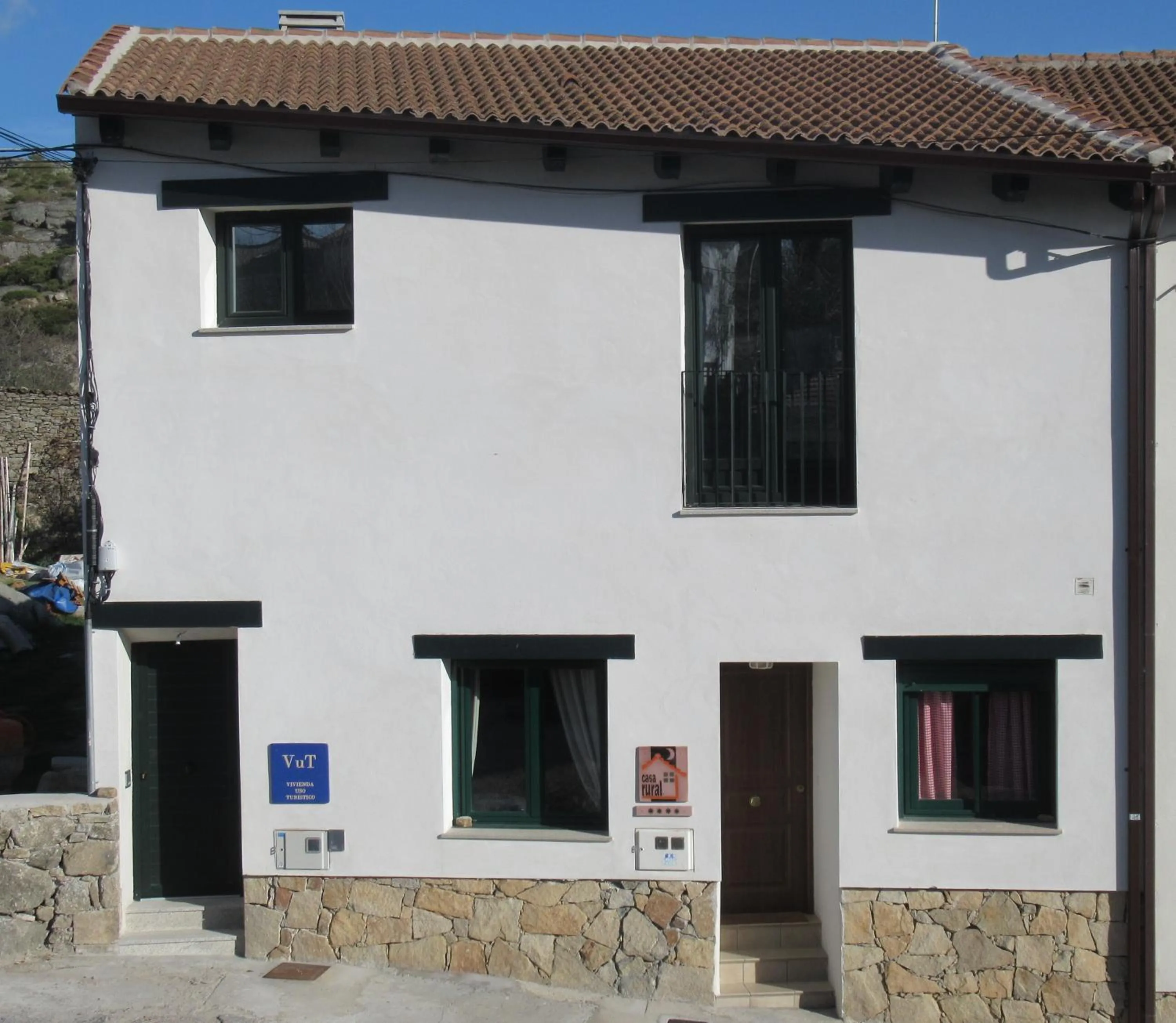 Facade/entrance in El Huerto de Pipo