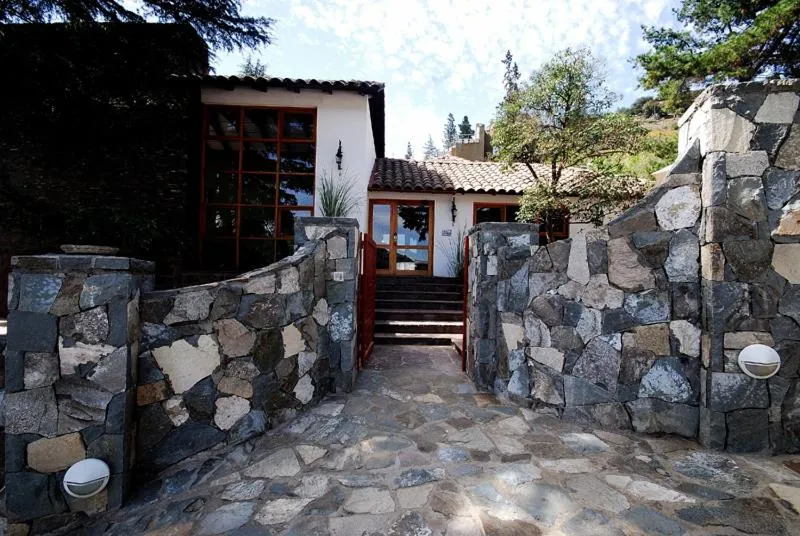 Facade/entrance in Casa Arrayán