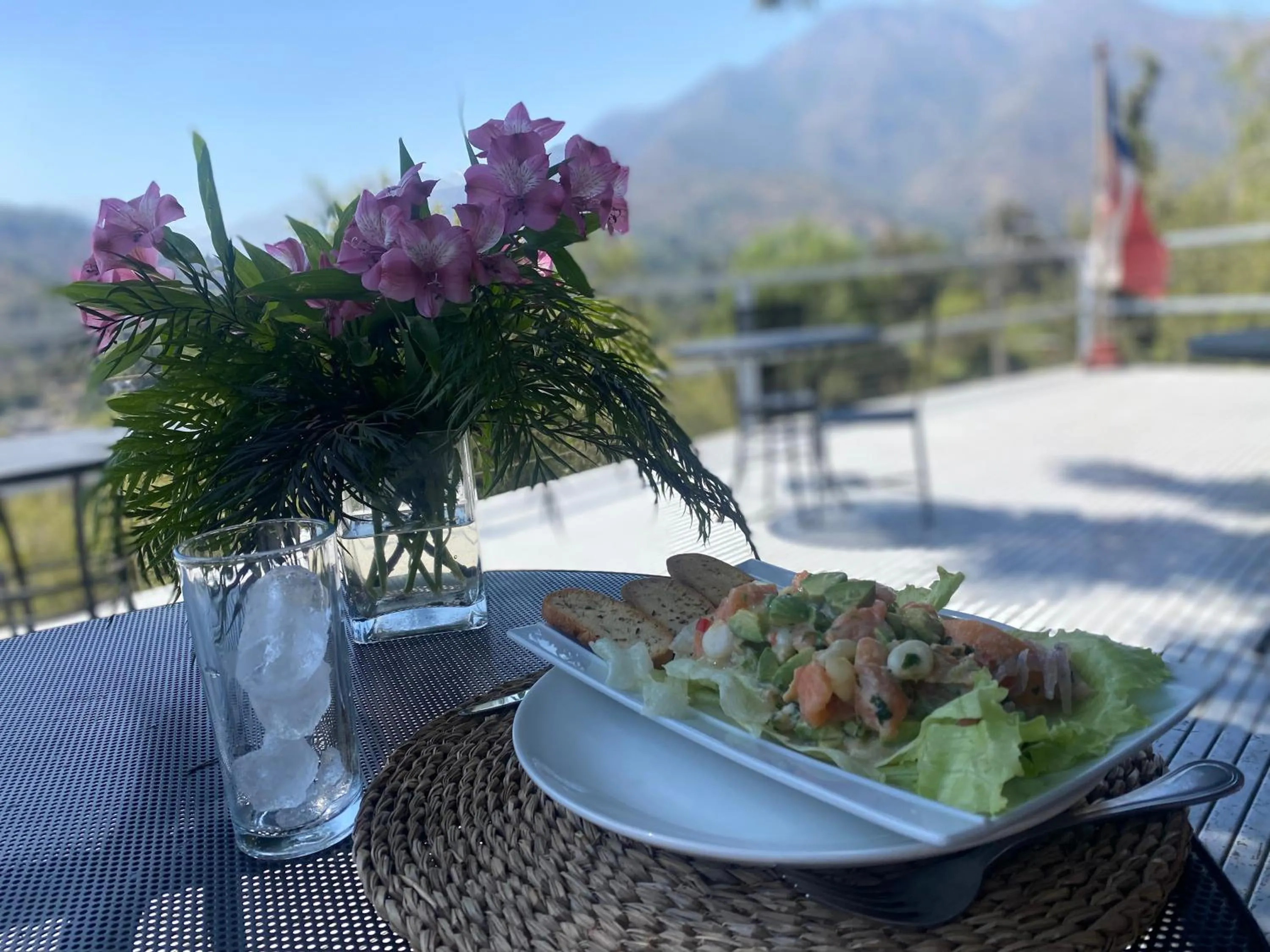 Food and drinks in Casa Arrayán