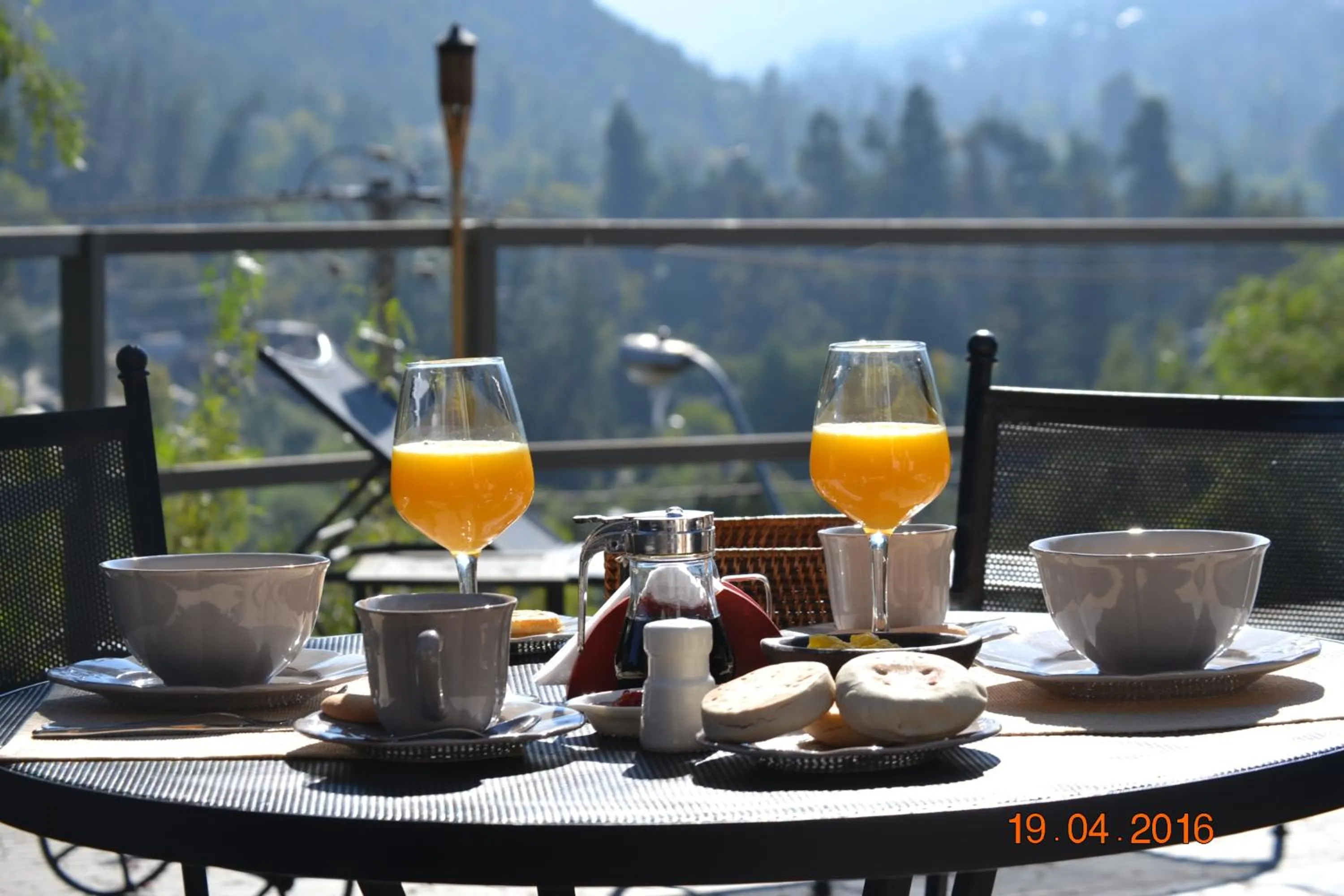 Continental breakfast in Casa Arrayán