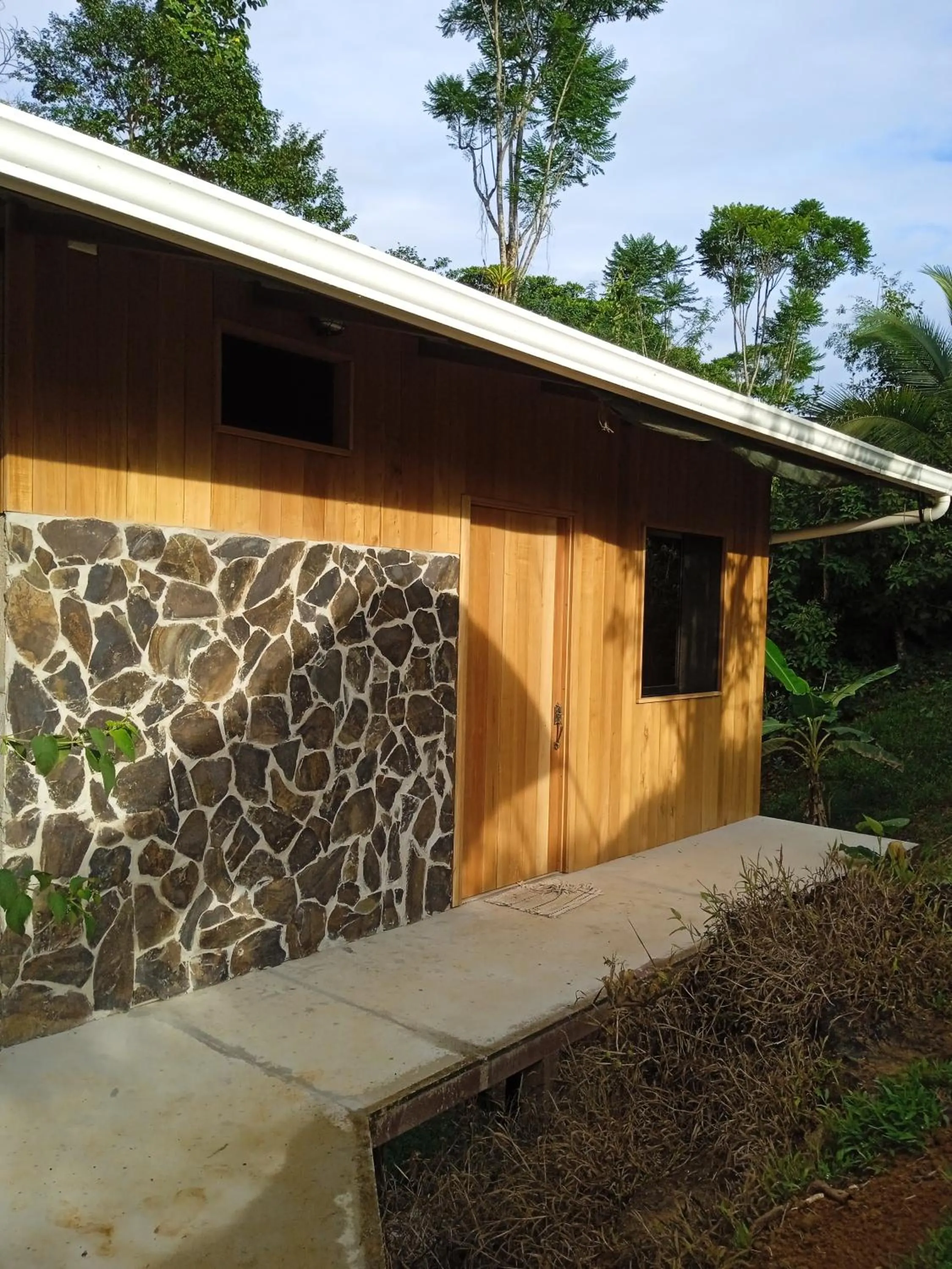 Cabañas Bajo Bosque Drake