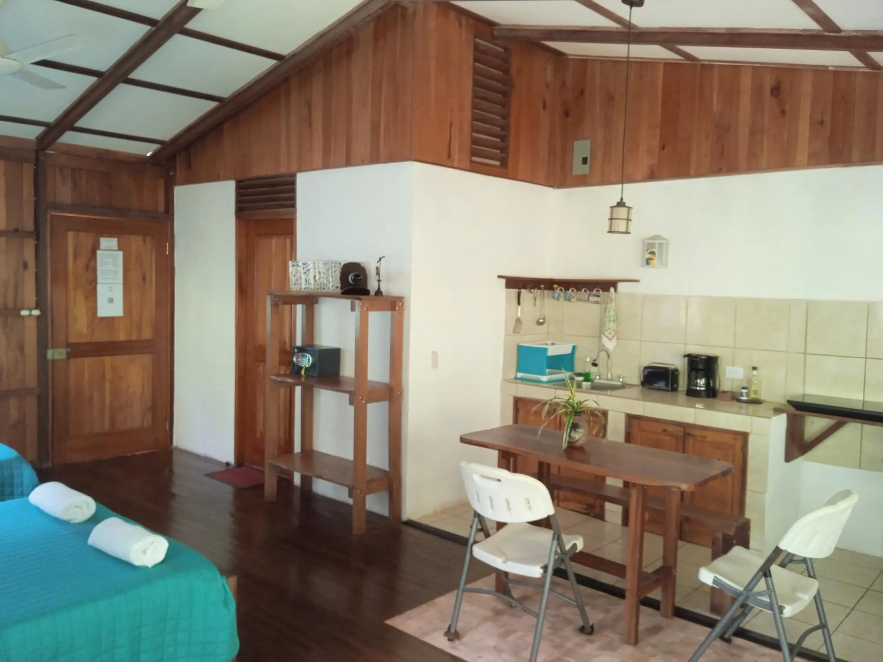 Cabañas Bajo Bosque Drake