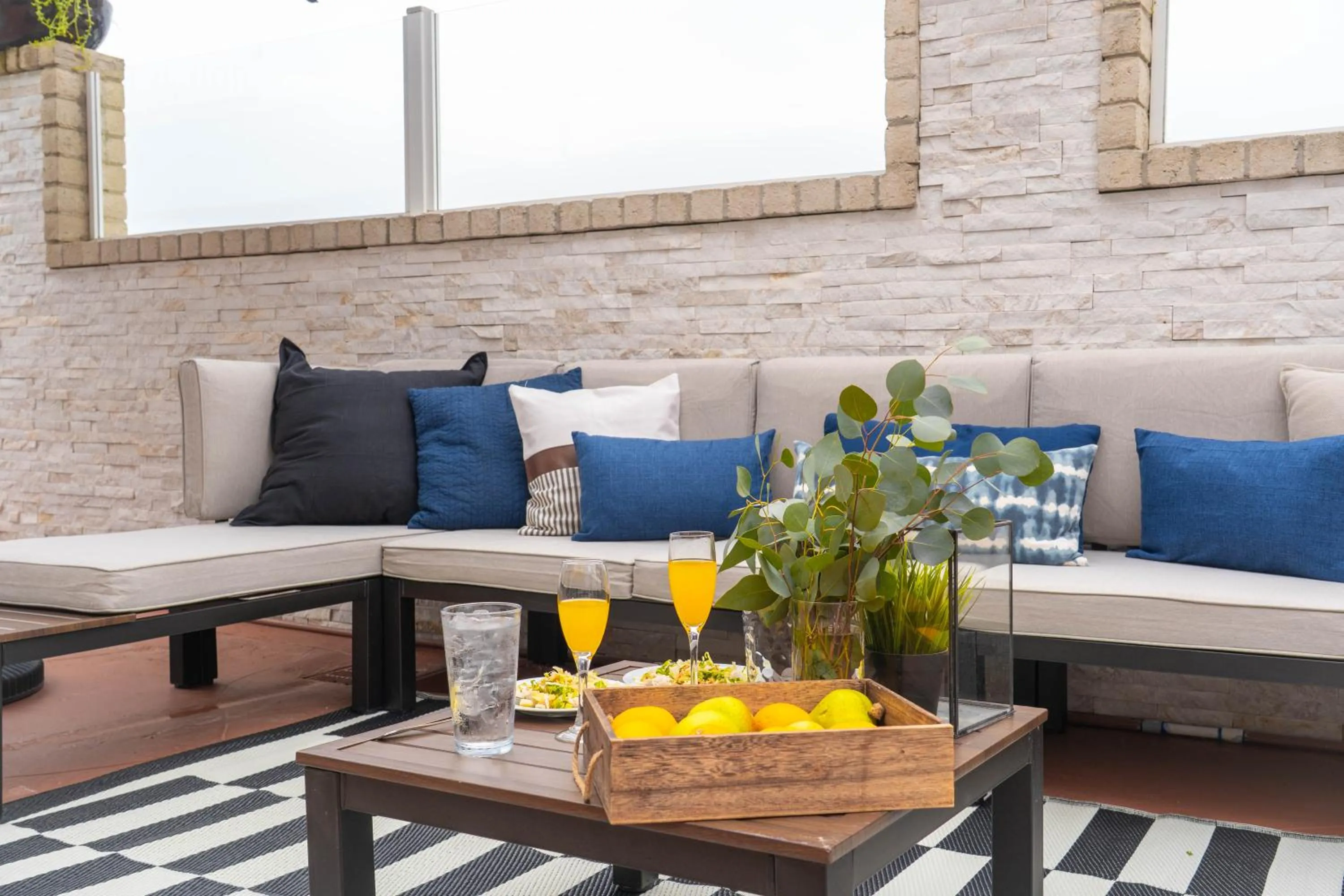 Seating area in Beachwalk Villas