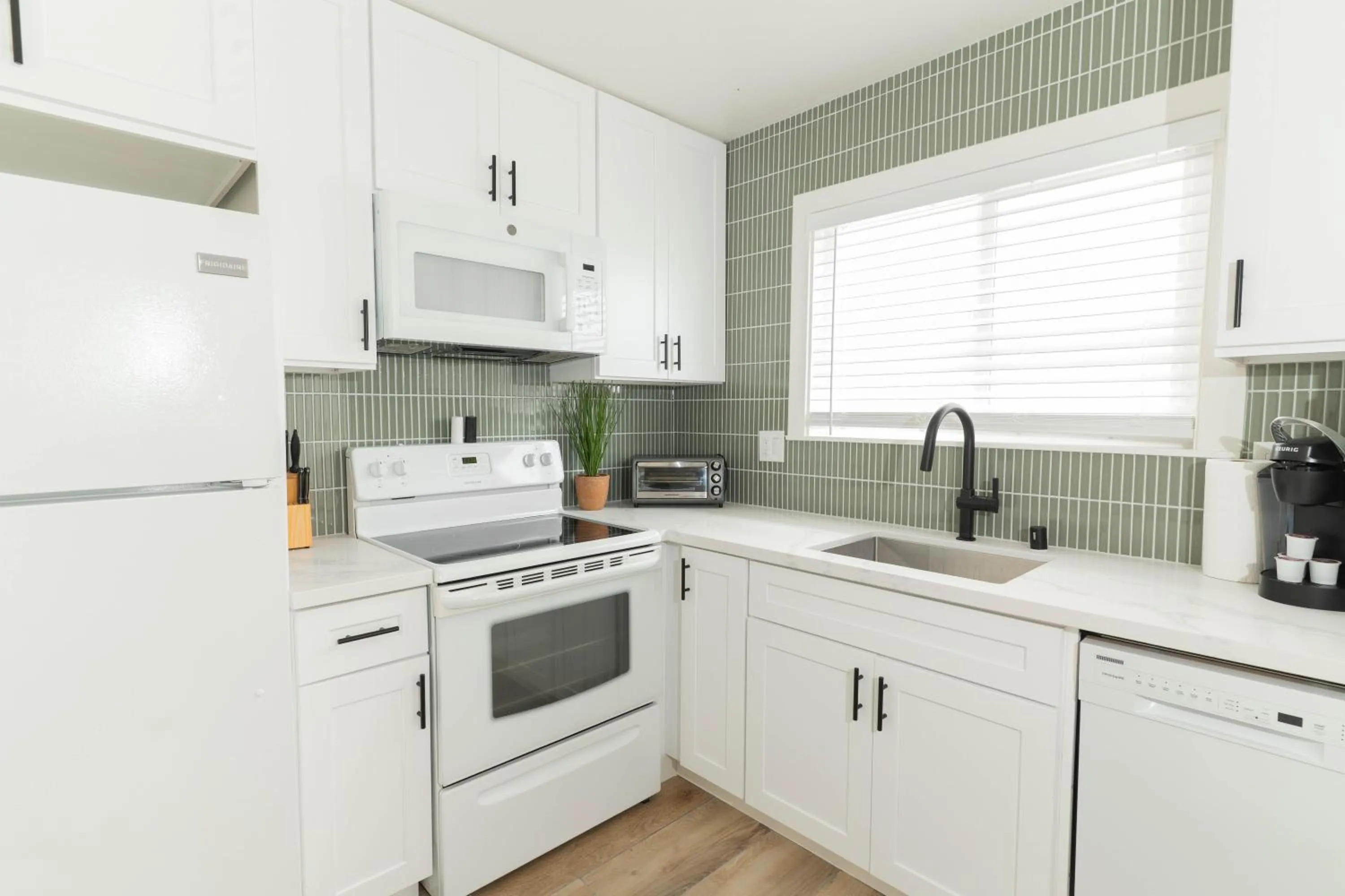 Kitchen or kitchenette in Beachwalk Villas