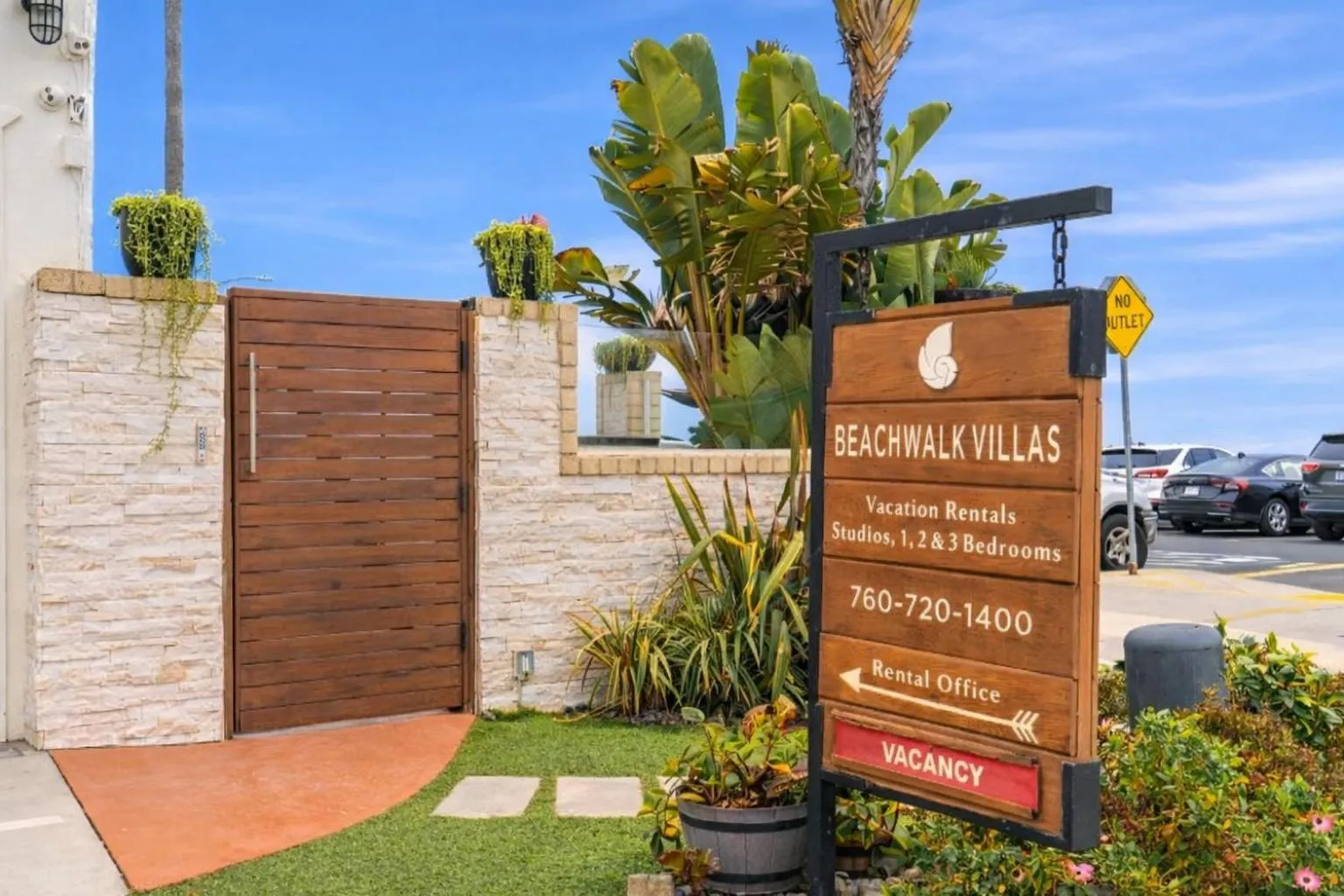 Property building in Beachwalk Villas