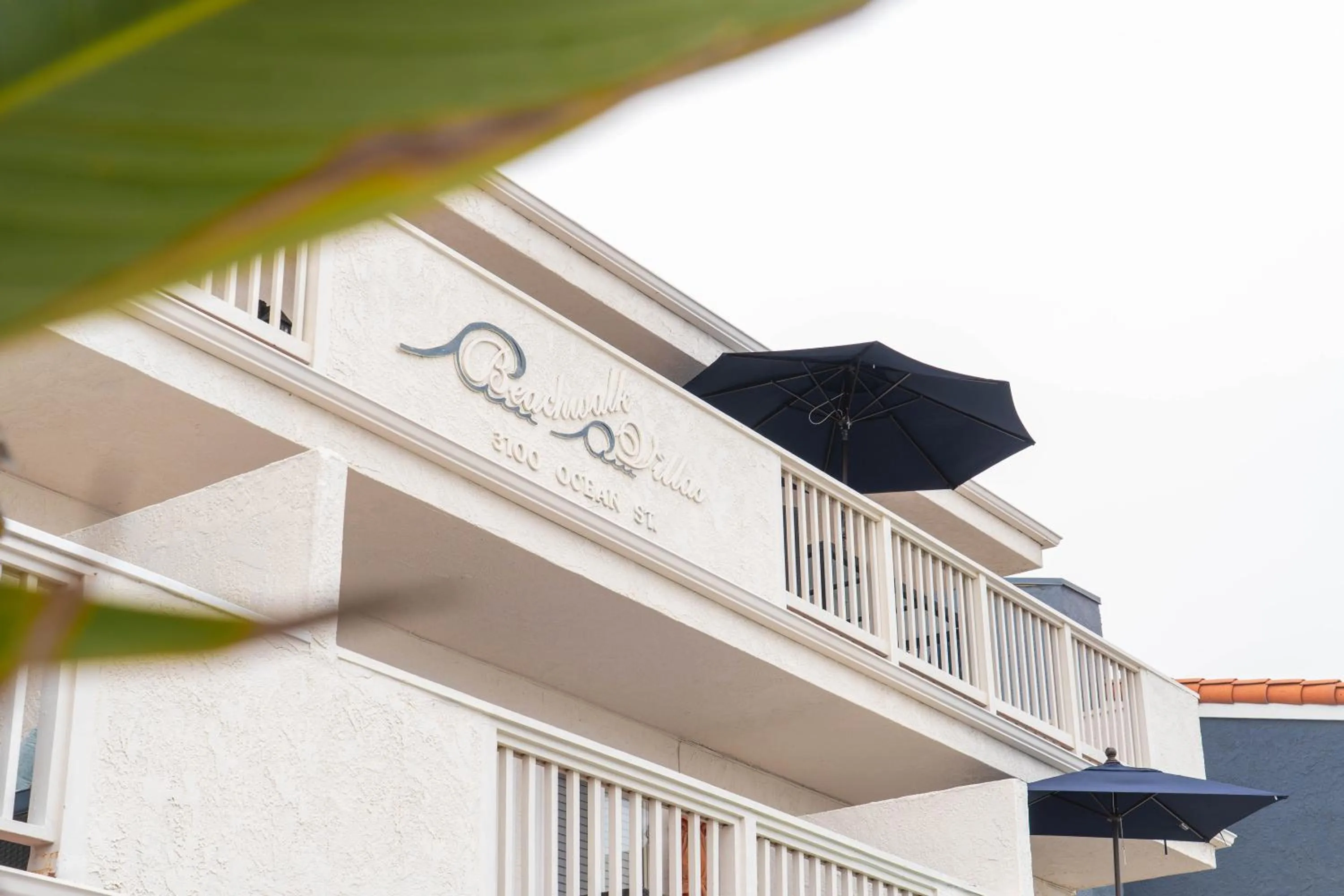 Logo/Certificate/Sign in Beachwalk Villas