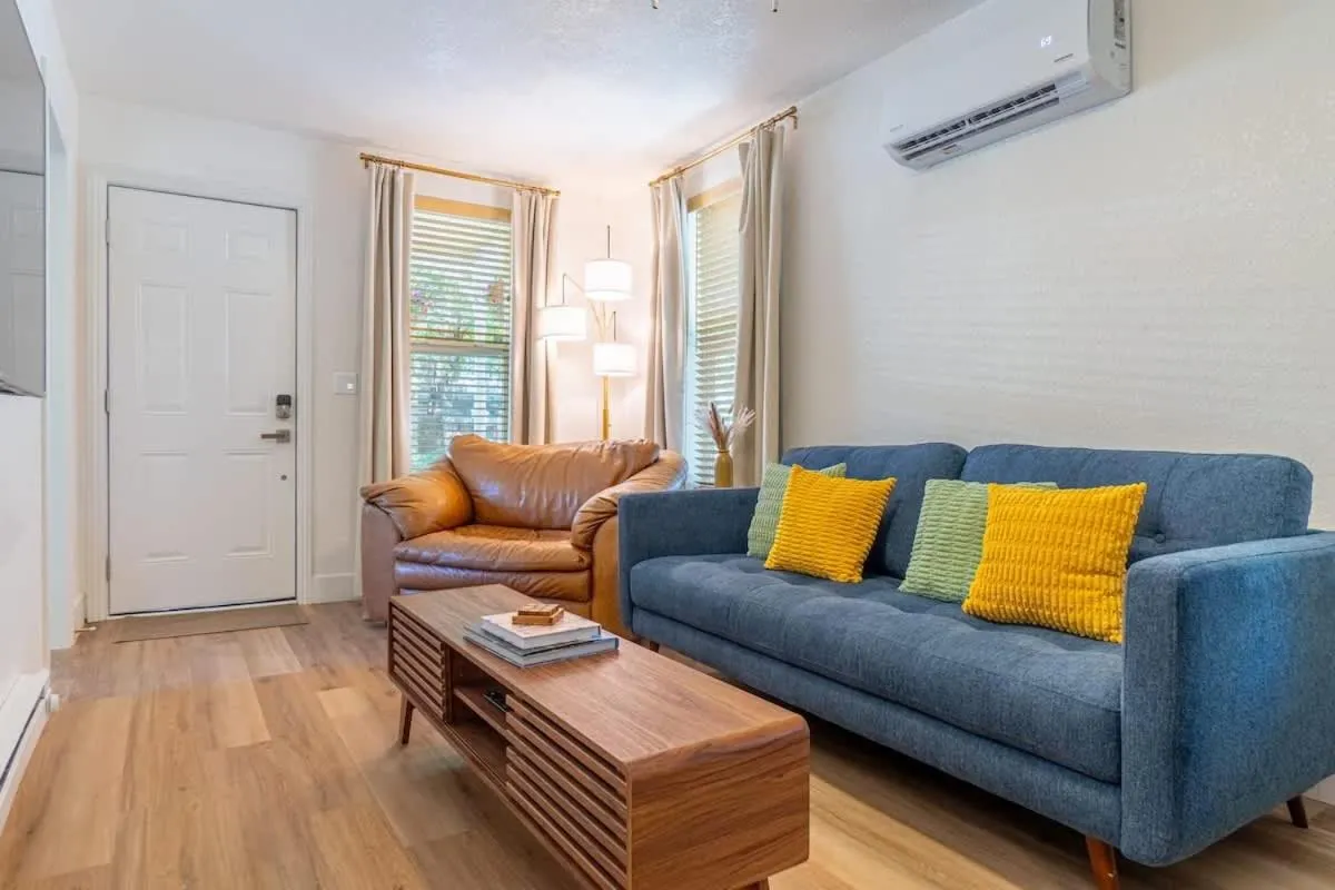 Charming Family 2BR Midtown Reno - Pets Welcome