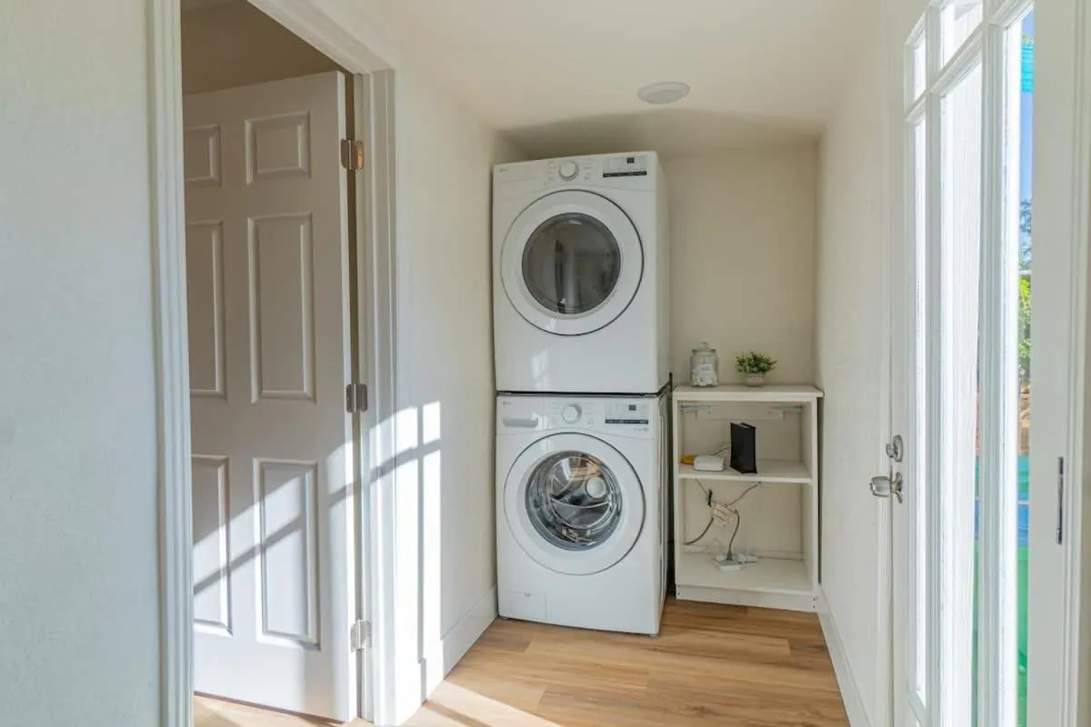Charming Family 2BR Midtown Reno - Pets Welcome