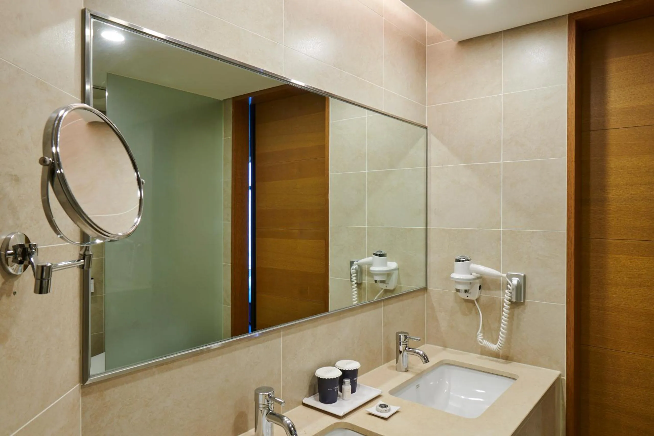 Bathroom in Lahan Hotel Pohang