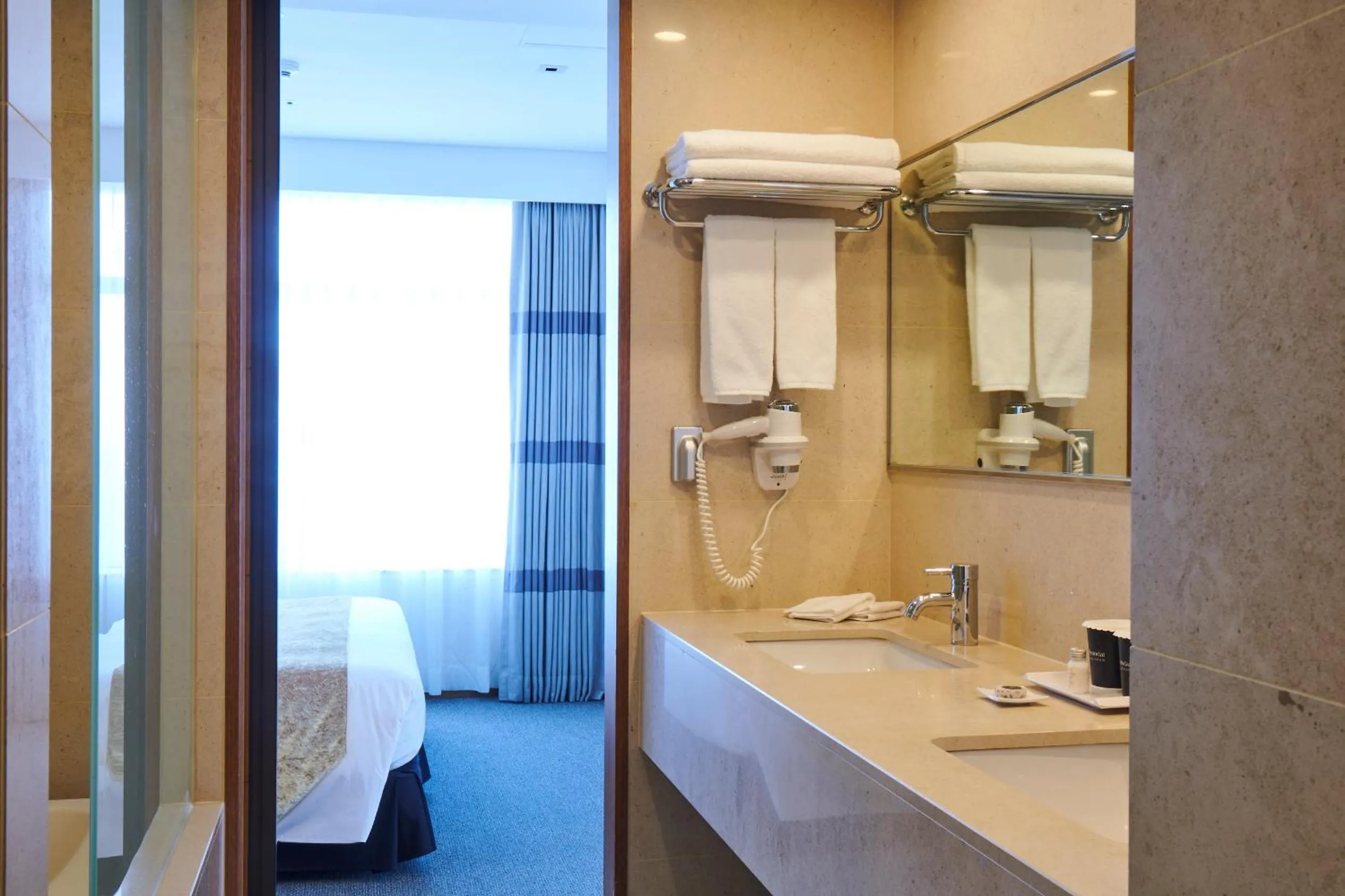 Bathroom in Lahan Hotel Pohang