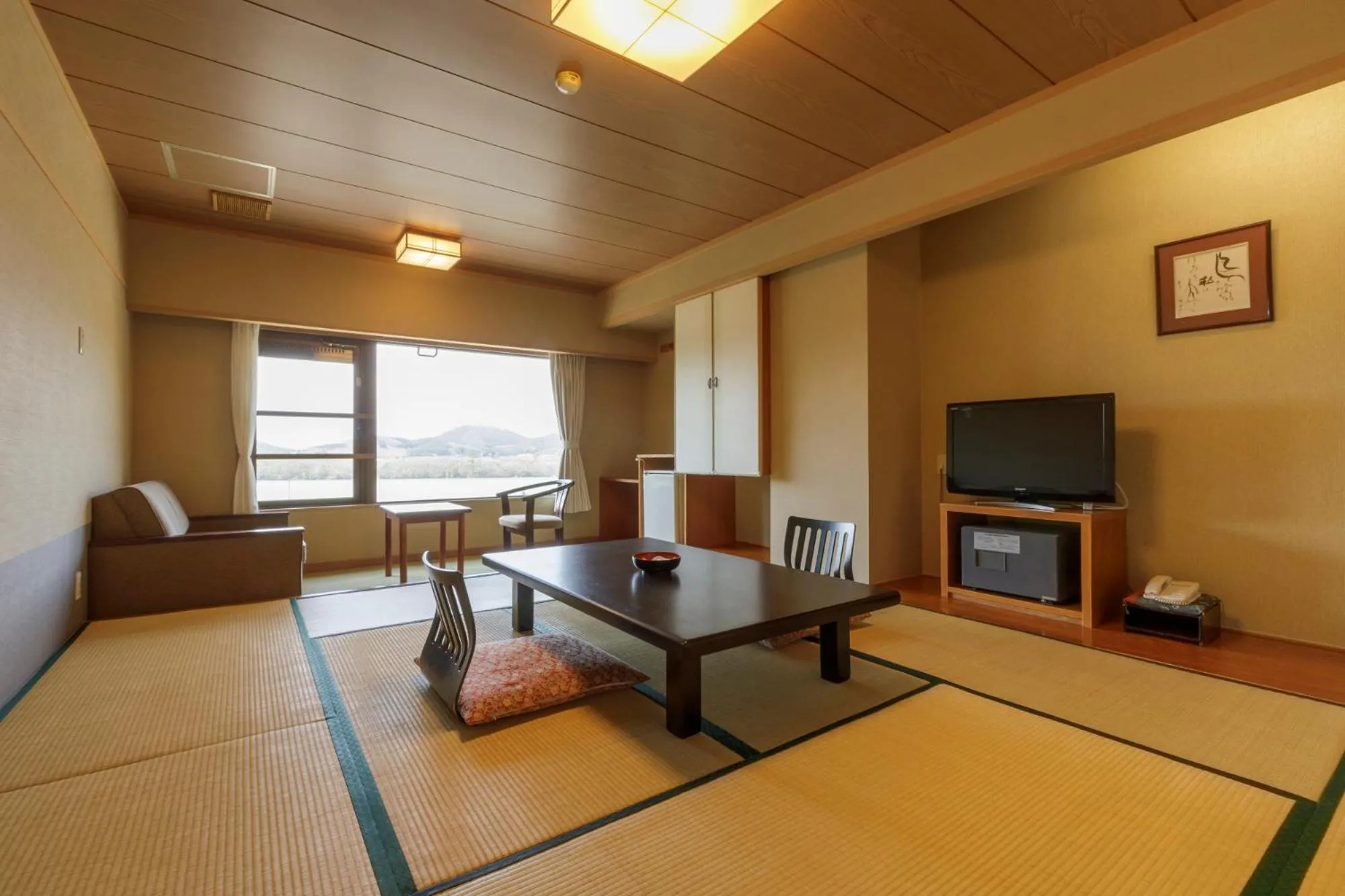 Photo of the whole room in Aishinkan