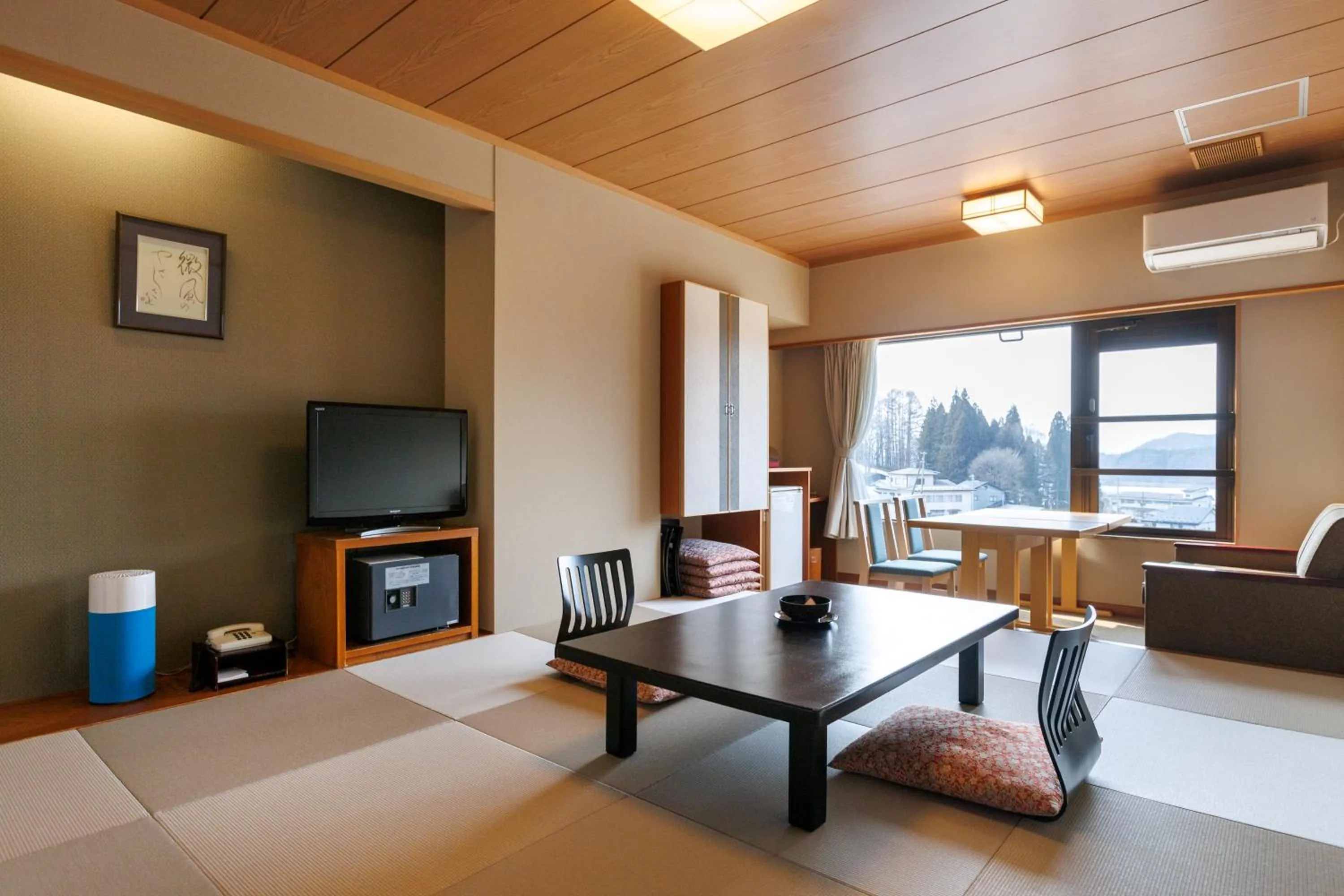 Photo of the whole room in Aishinkan