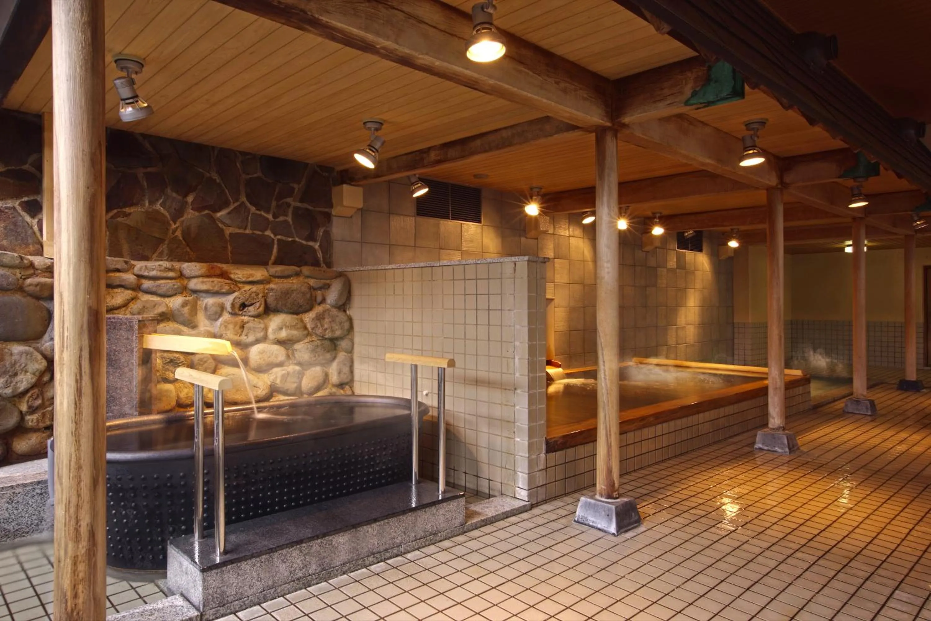 Hot Spring Bath in Aishinkan