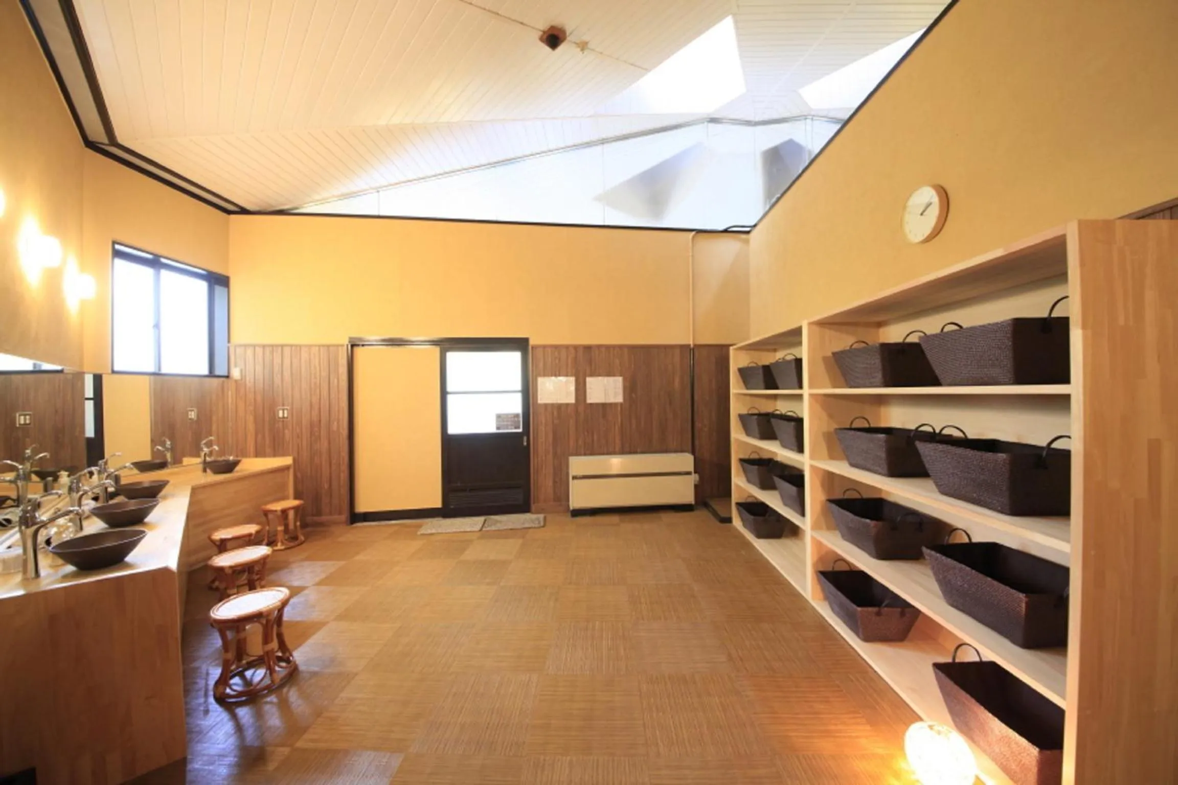 Hot Spring Bath in Yutorelo-an