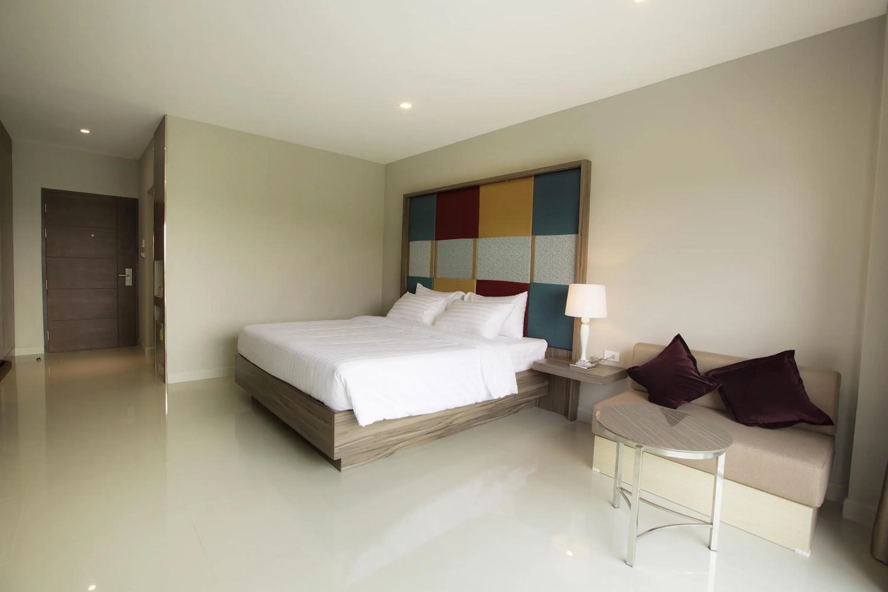 Photo of the whole room in V Hotel Ubon Ratchathani