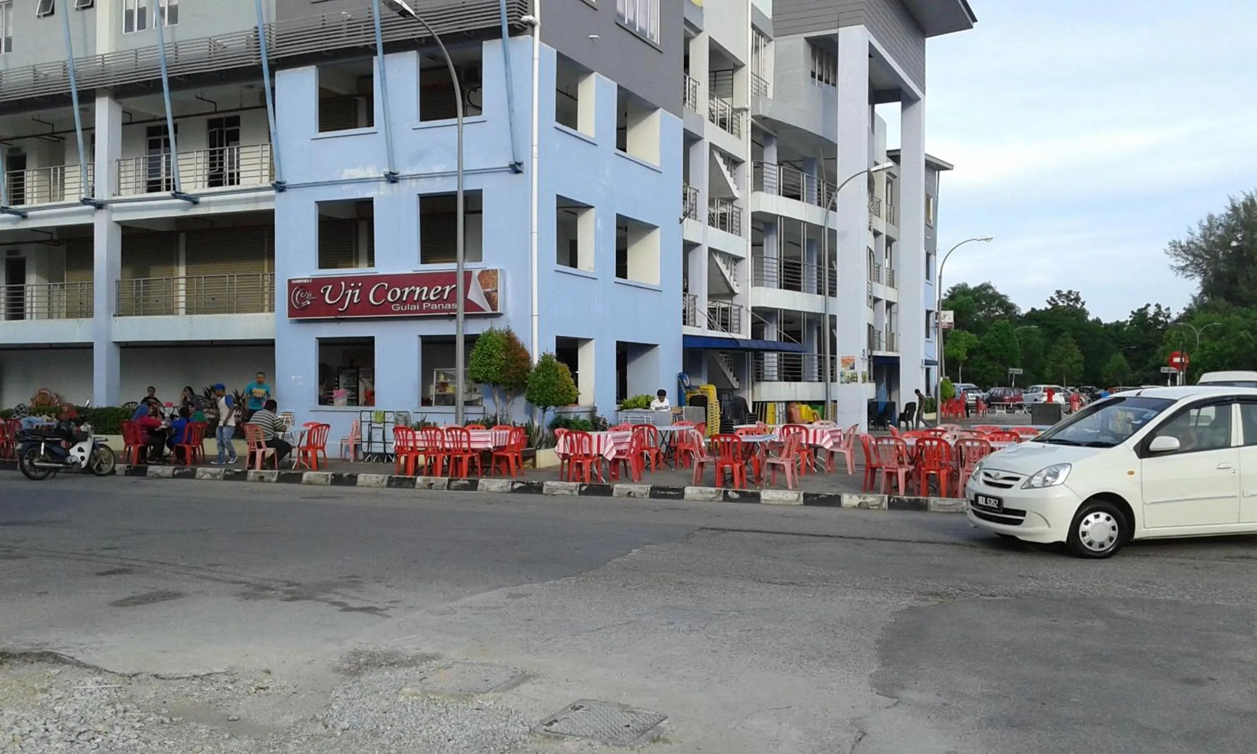 Restaurant/places to eat in Best Seven Inn