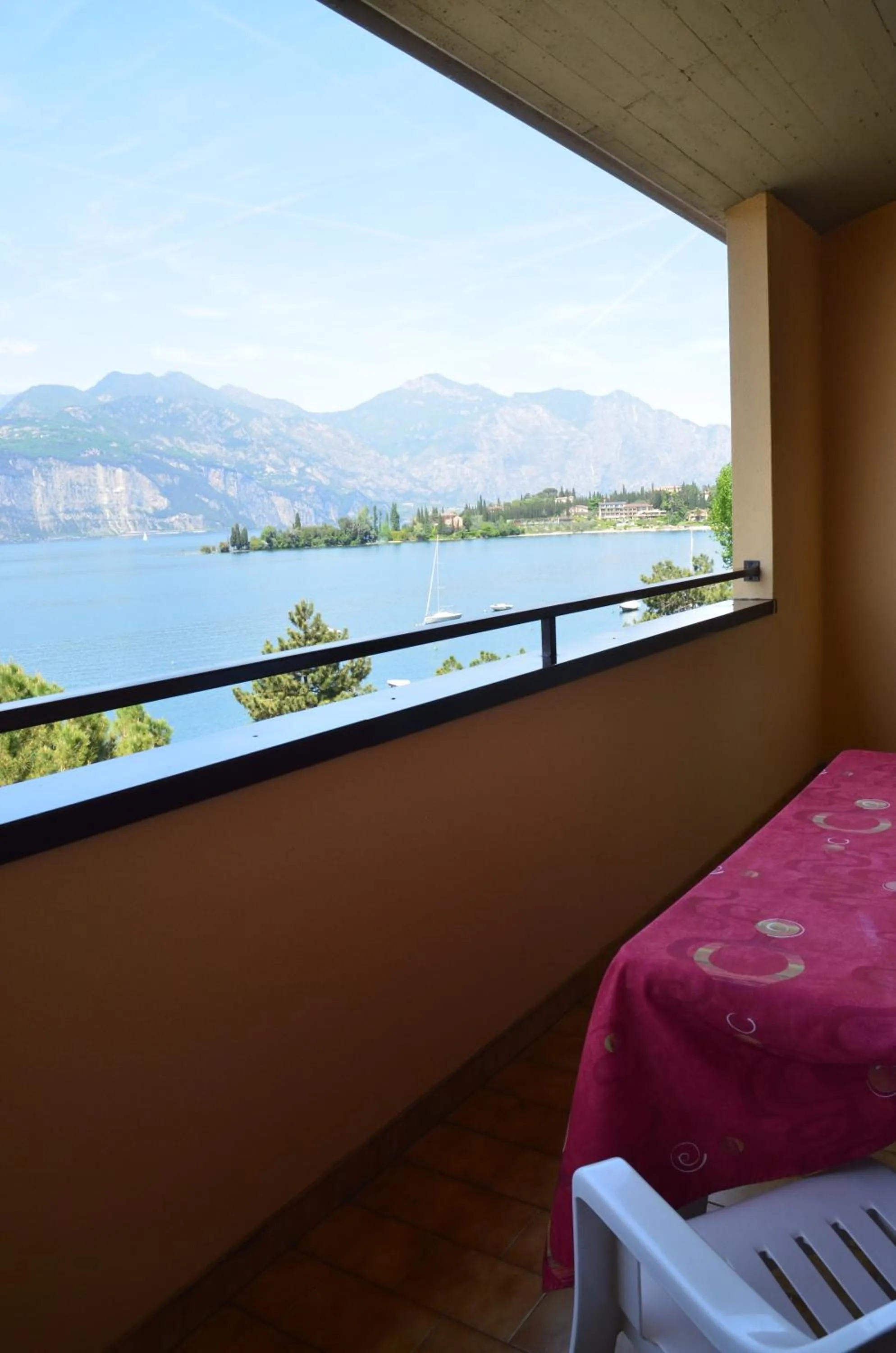 Lake view, Bed in Residence Lido Hotel