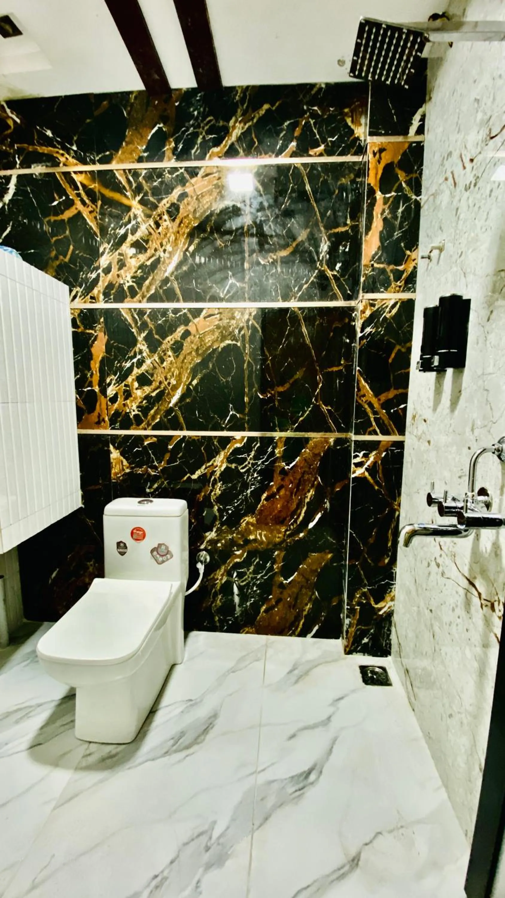 Toilet in Hotel MARK