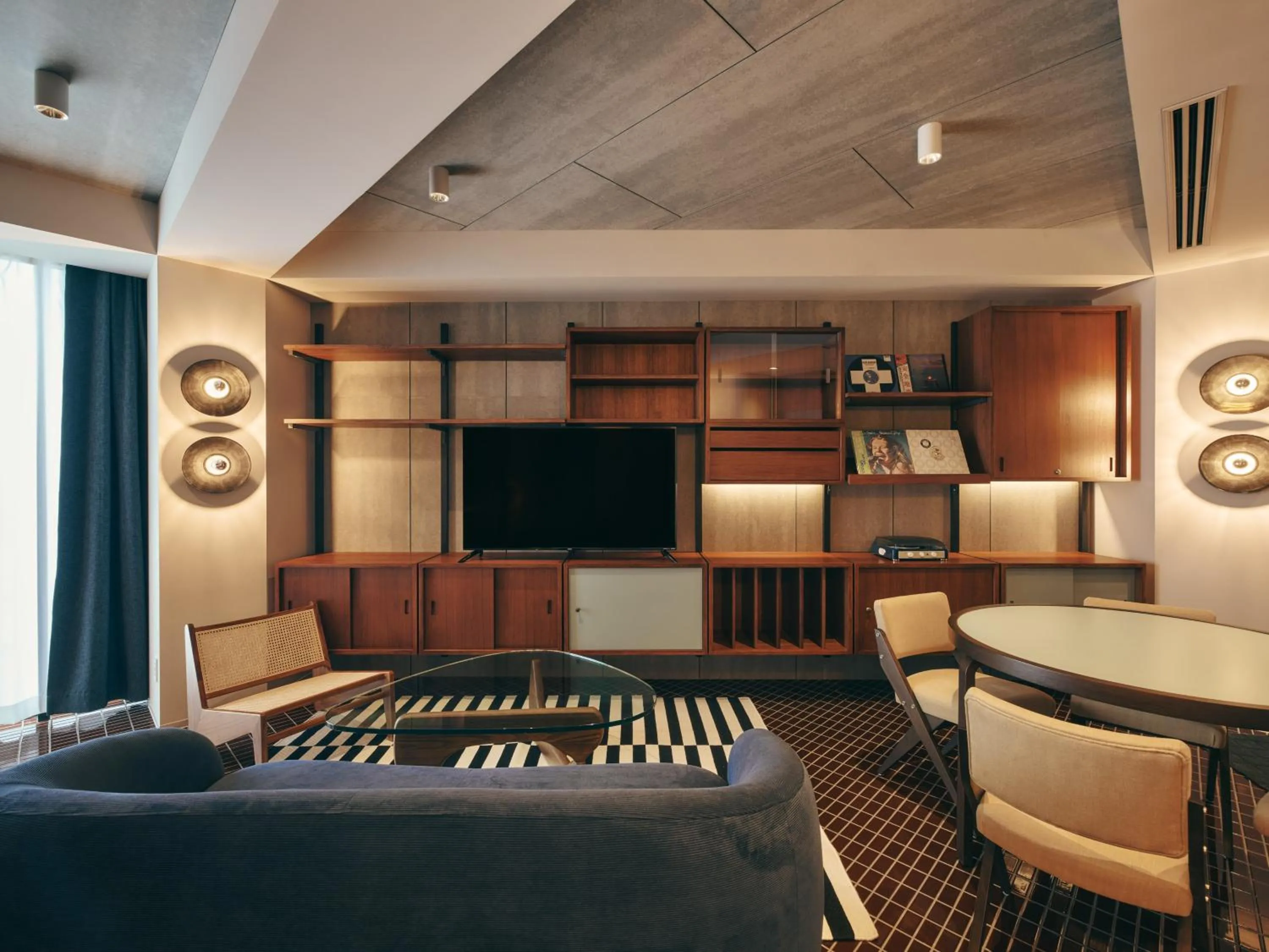 Living room in illi Amu Shimokitazawa