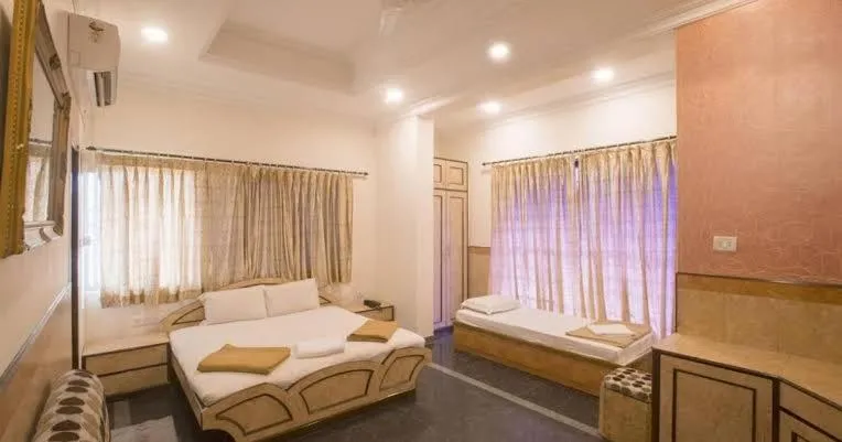 Hotel Suriya International