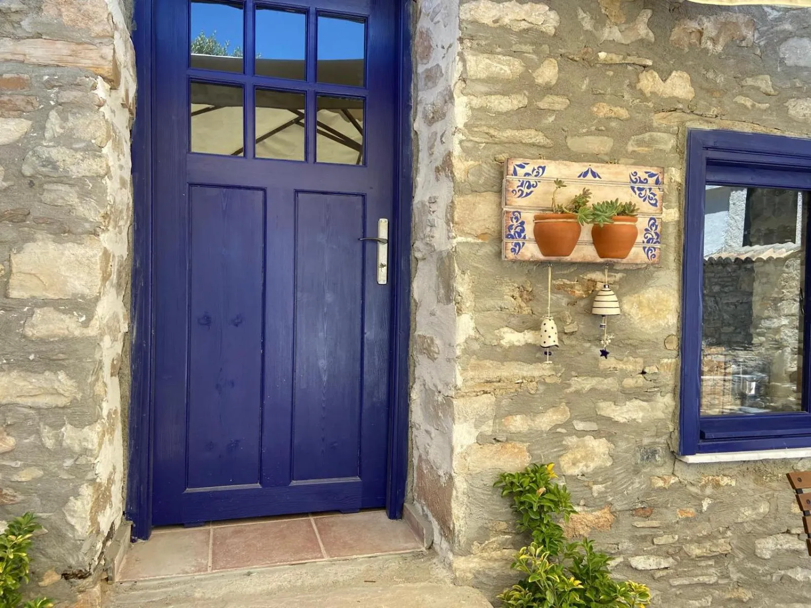 Property building in Bahab Guest House