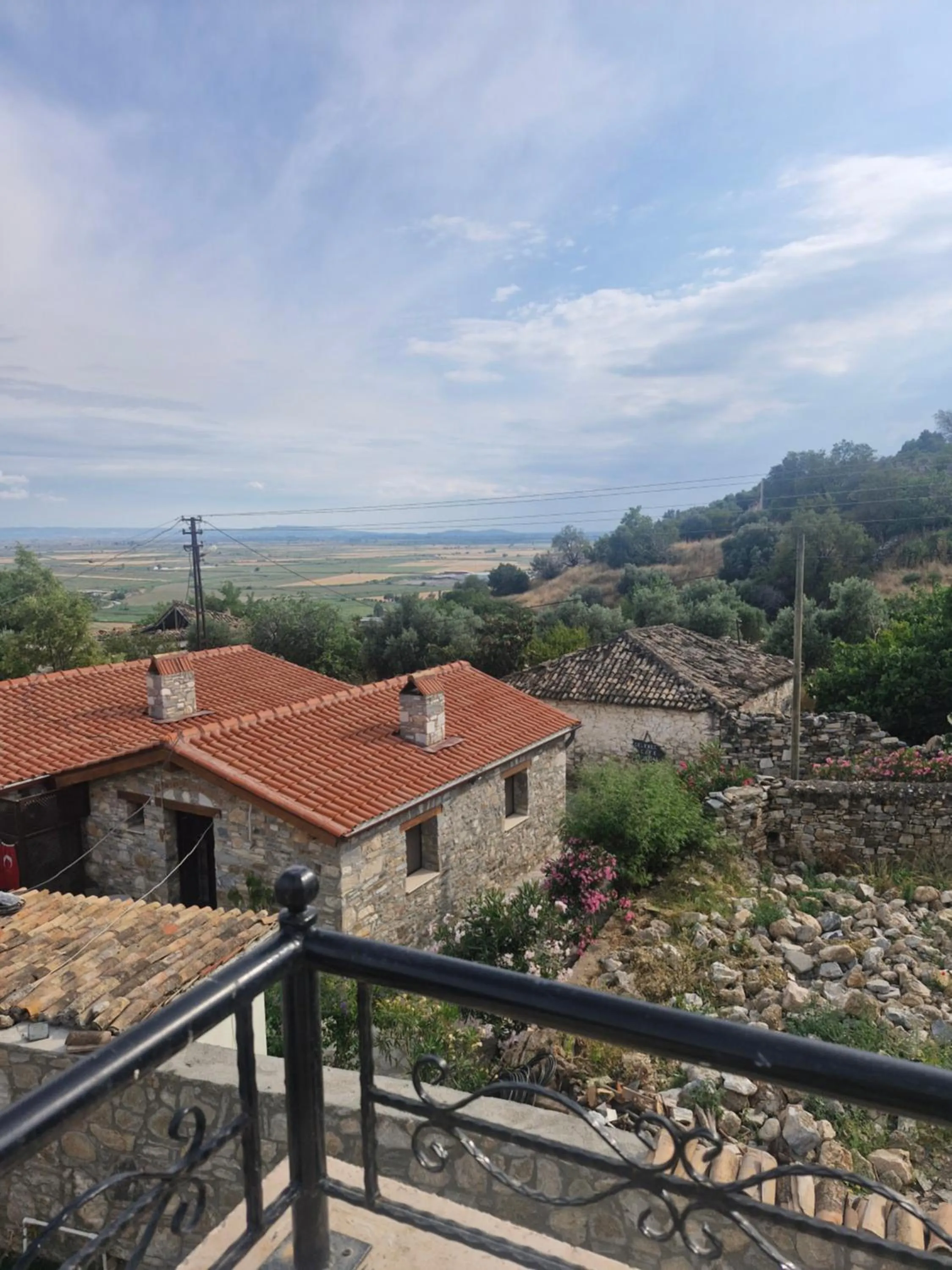 Property building in Bahab Guest House