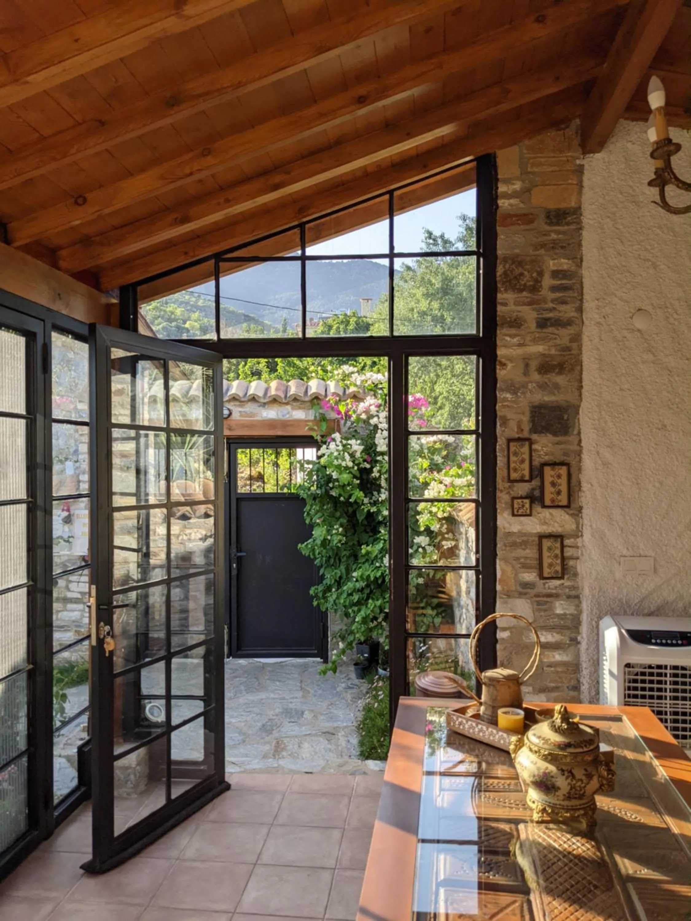 Dining area in Bahab Guest House