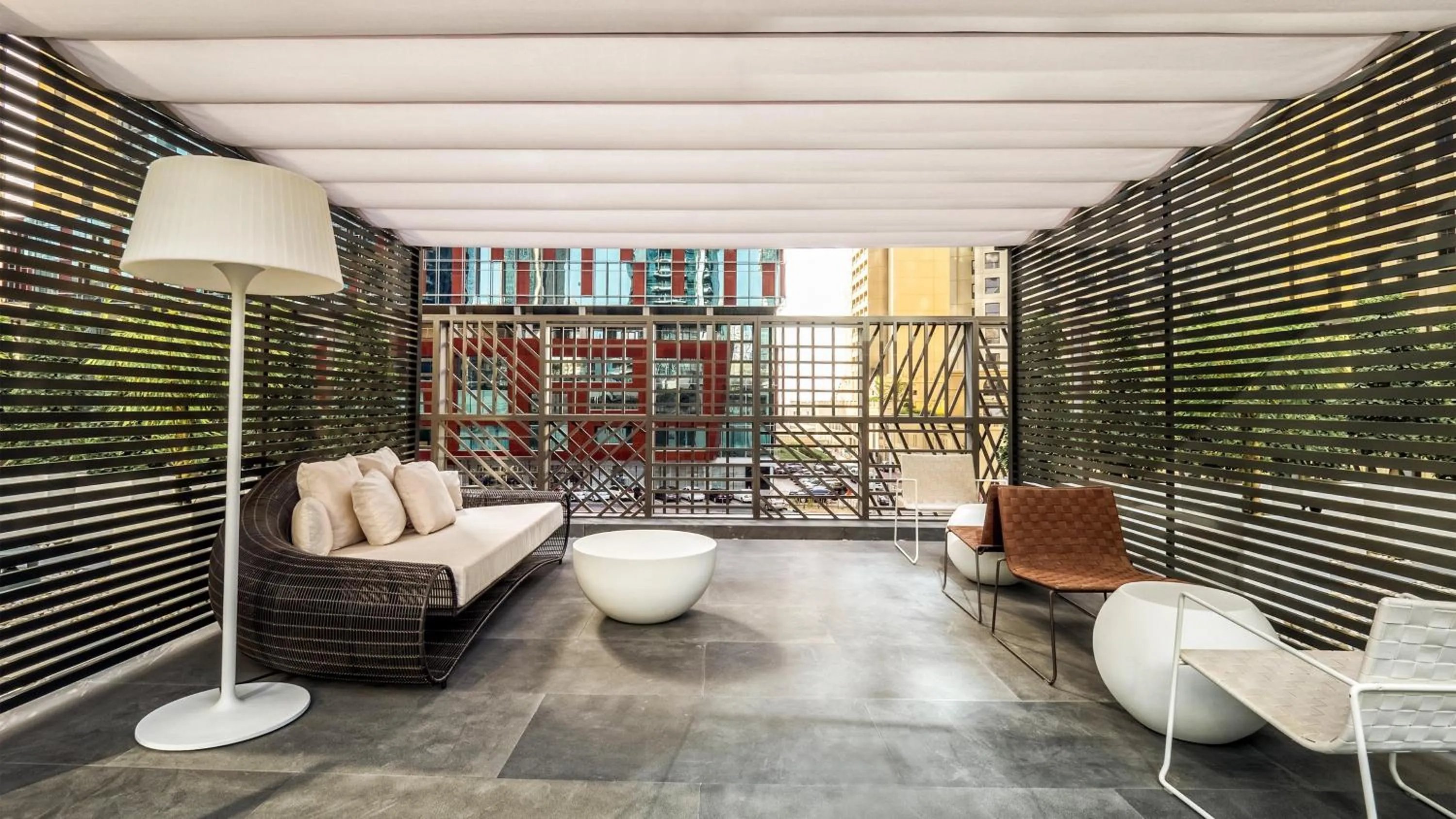 Lounge or bar in InterContinental Dubai Marina by IHG